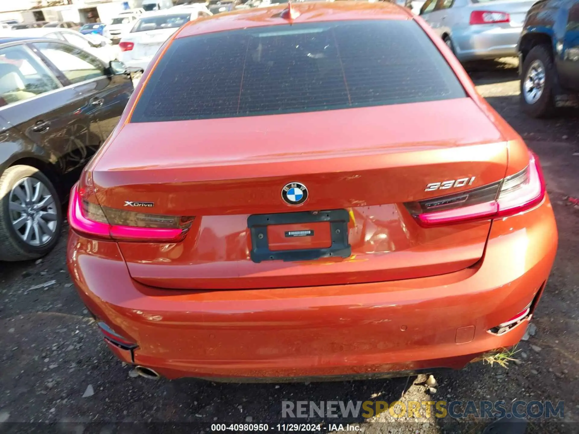 16 Photograph of a damaged car 3MW5R7J06M8B48407 BMW 330I 2021