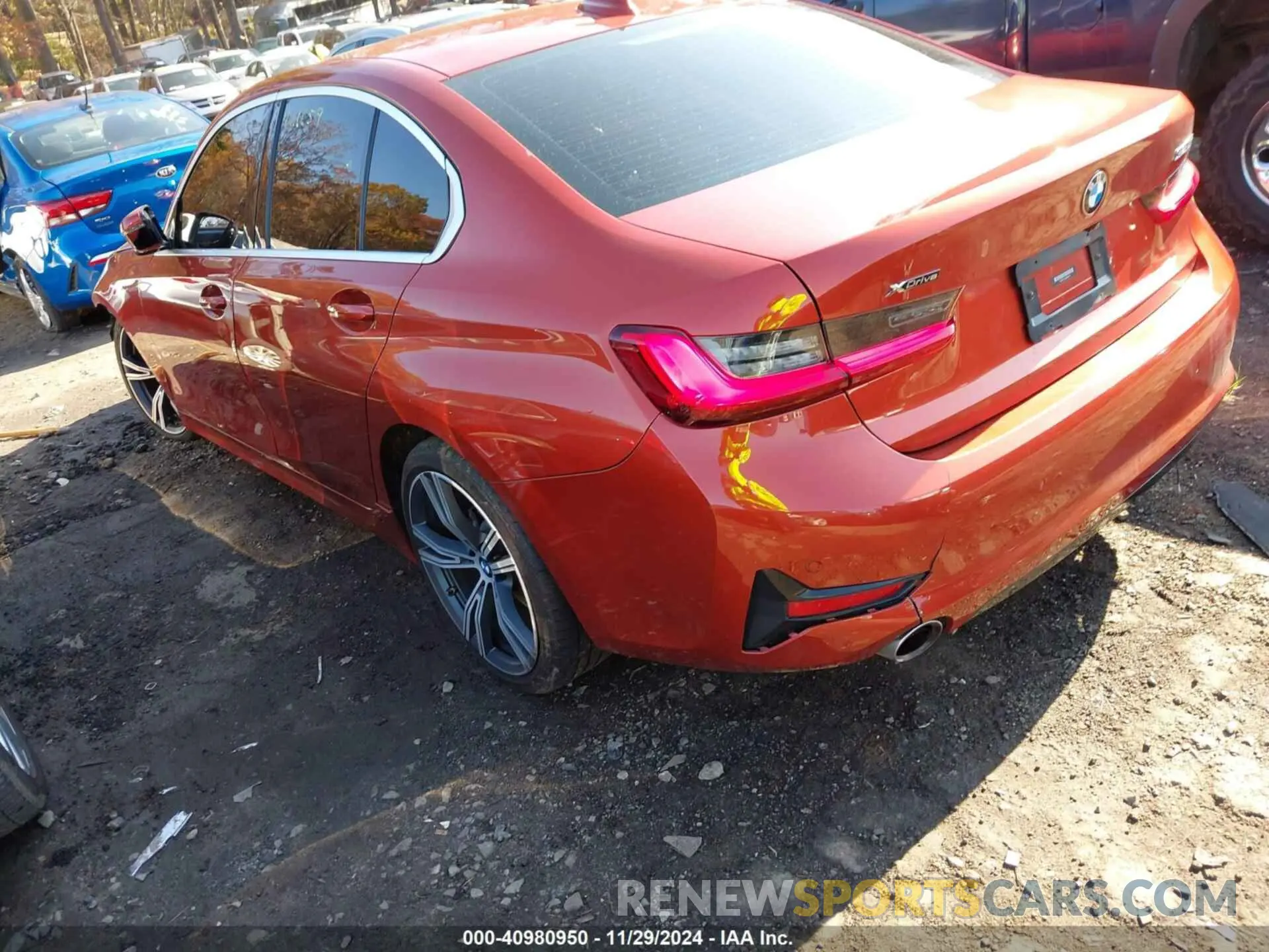3 Photograph of a damaged car 3MW5R7J06M8B48407 BMW 330I 2021