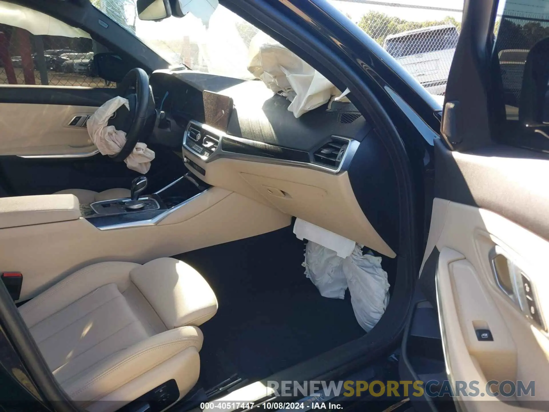 5 Photograph of a damaged car 3MW5R7J06M8B88213 BMW 330I 2021