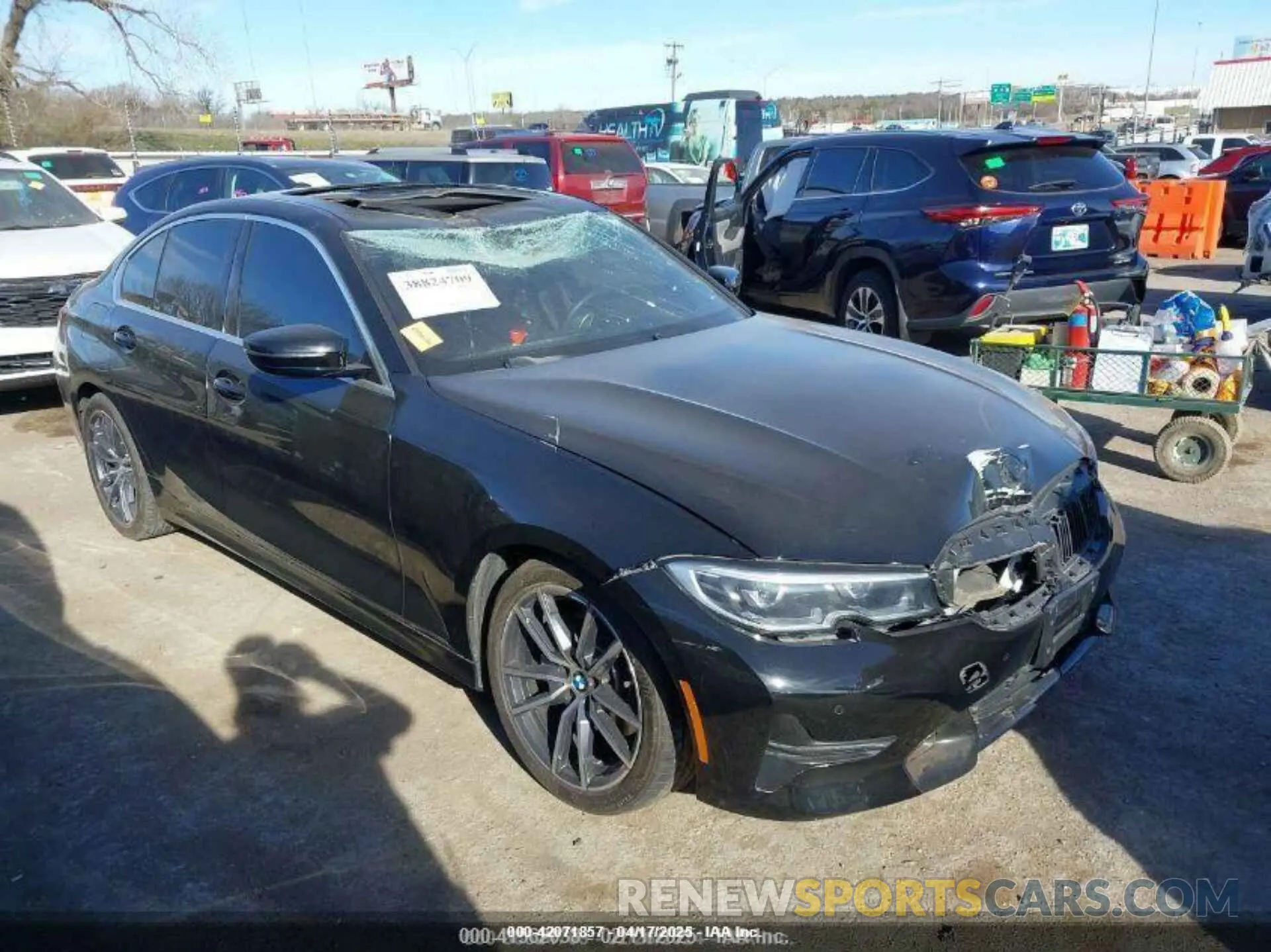 1 Photograph of a damaged car 3MW5R7J06M8C13448 BMW 330I 2021