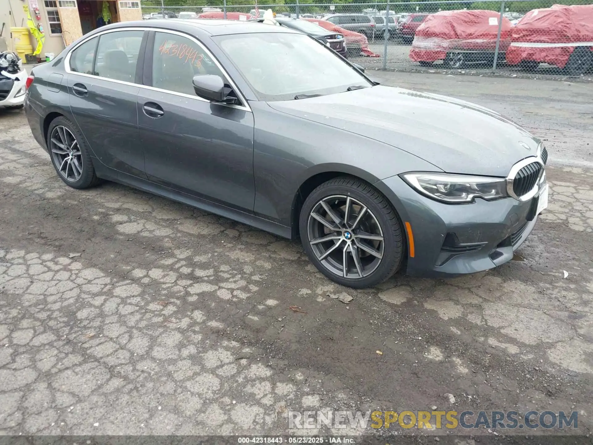 1 Photograph of a damaged car 3MW5R7J07M8B65104 BMW 330I 2021