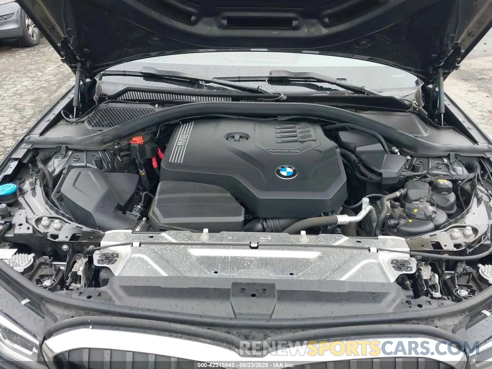 10 Photograph of a damaged car 3MW5R7J07M8B65104 BMW 330I 2021