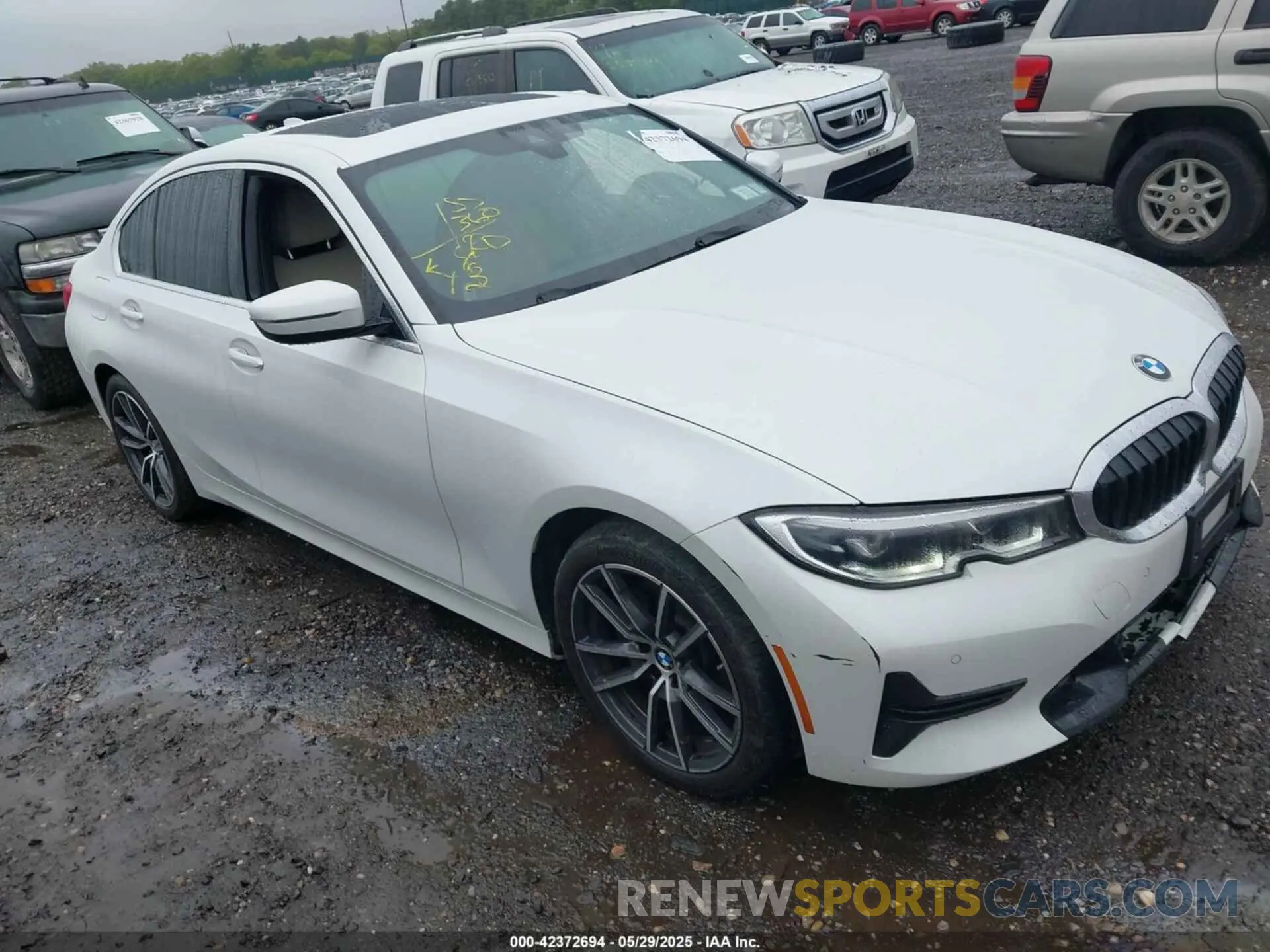 1 Photograph of a damaged car 3MW5R7J07M8B73428 BMW 330I 2021