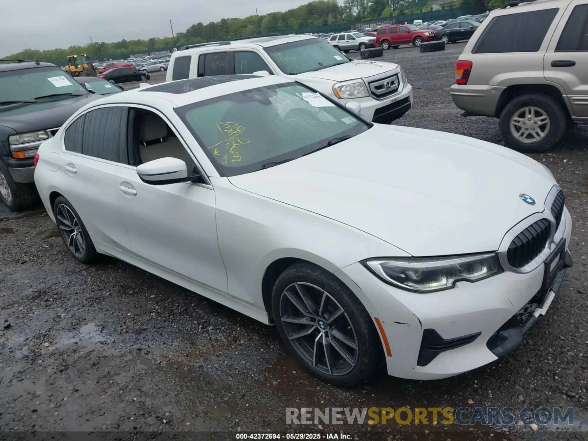 13 Photograph of a damaged car 3MW5R7J07M8B73428 BMW 330I 2021