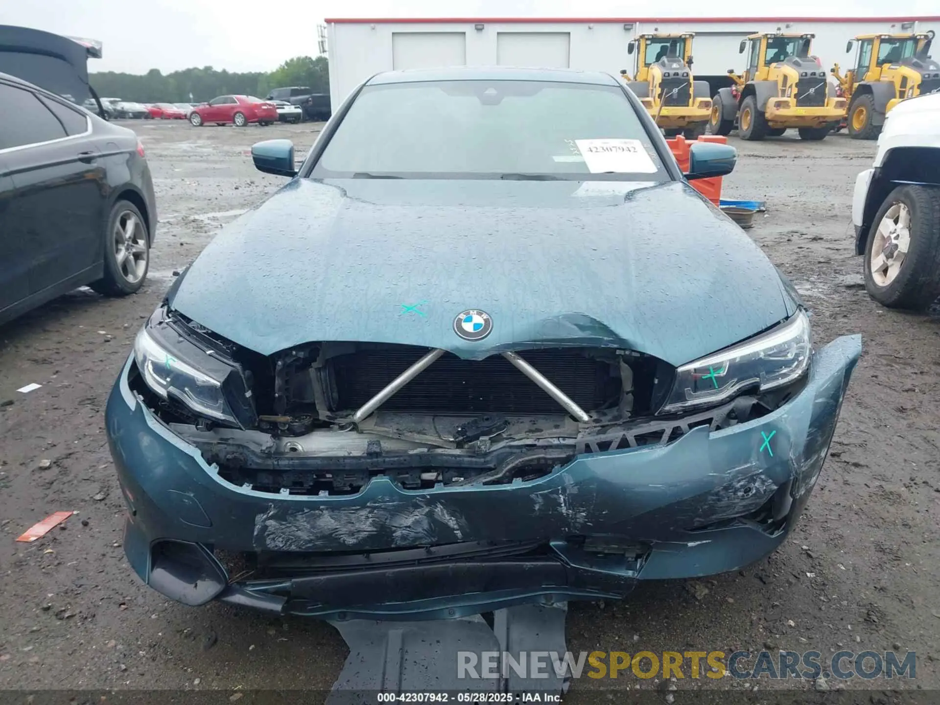 13 Photograph of a damaged car 3MW5R7J07M8C10347 BMW 330I 2021
