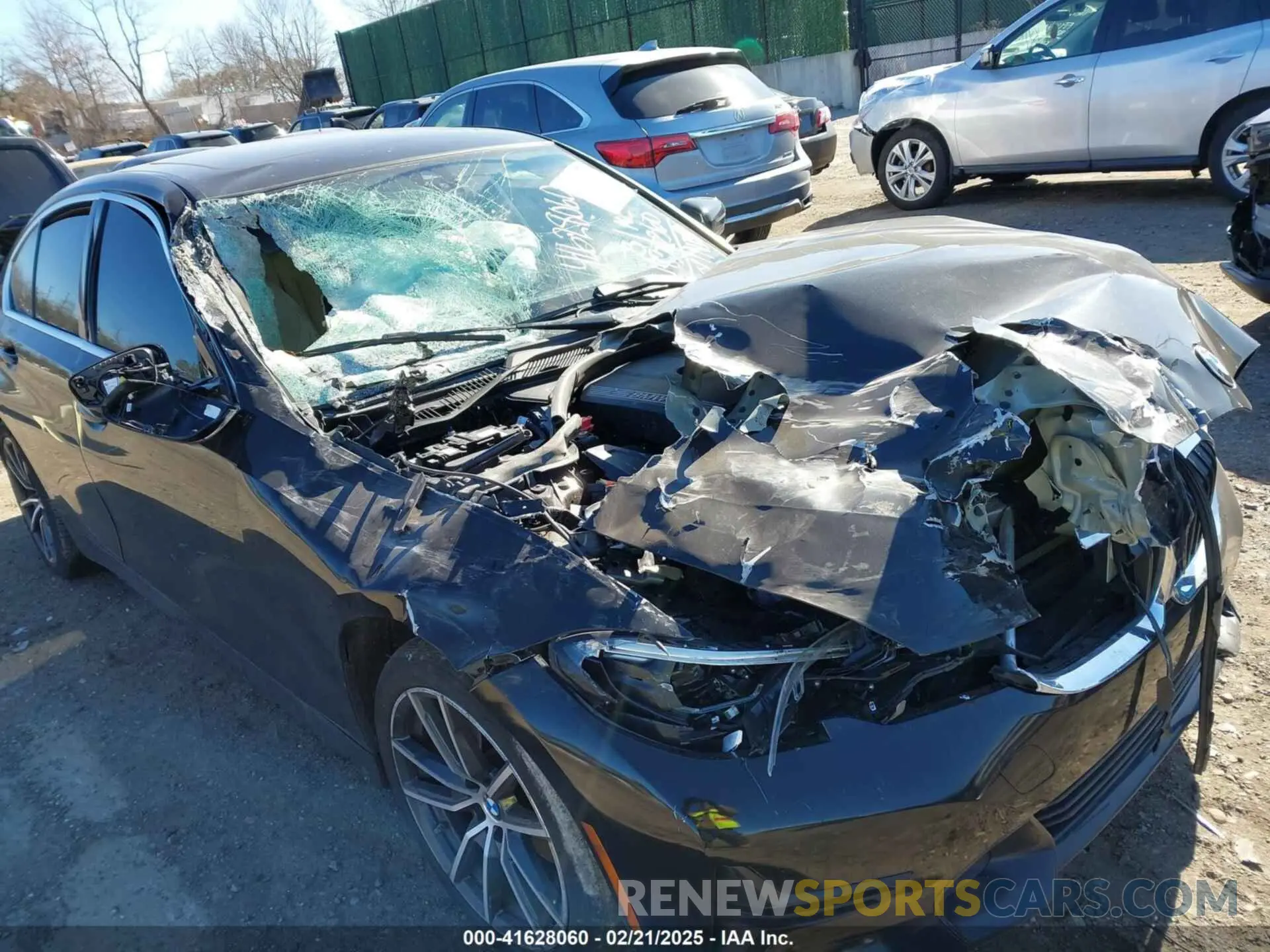 6 Photograph of a damaged car 3MW5R7J08M8B81635 BMW 330I 2021