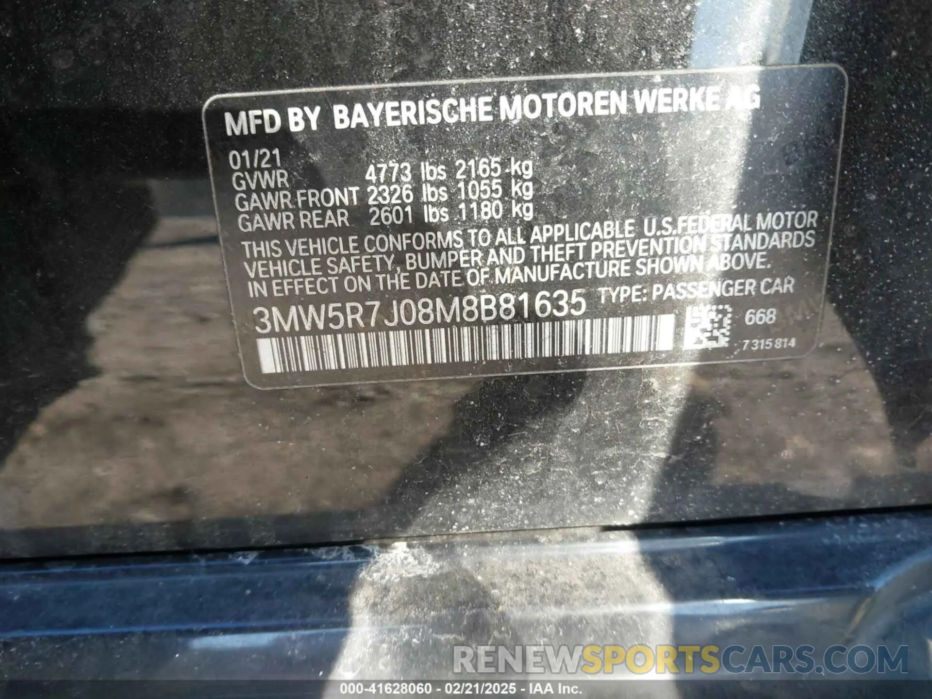 9 Photograph of a damaged car 3MW5R7J08M8B81635 BMW 330I 2021