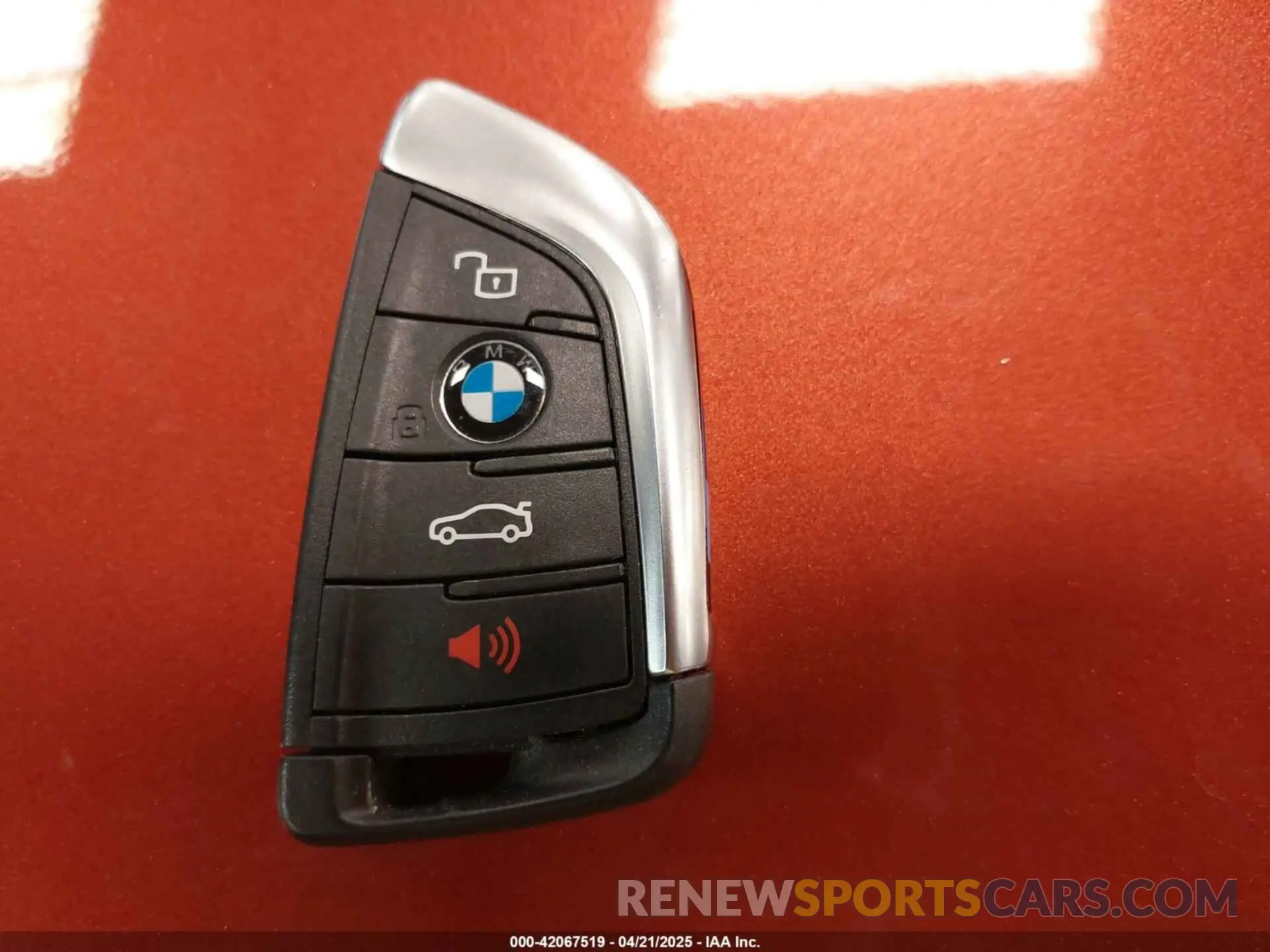 11 Photograph of a damaged car 3MW5R7J08M8B83479 BMW 330I 2021