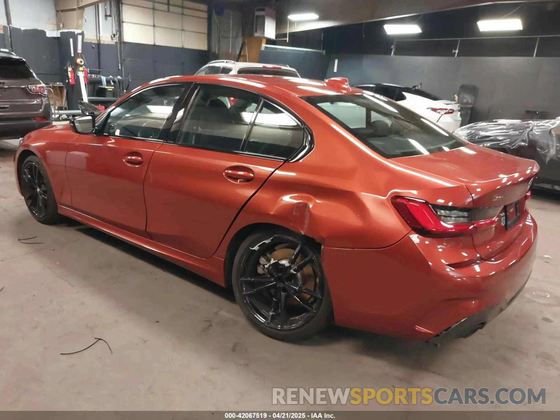 3 Photograph of a damaged car 3MW5R7J08M8B83479 BMW 330I 2021