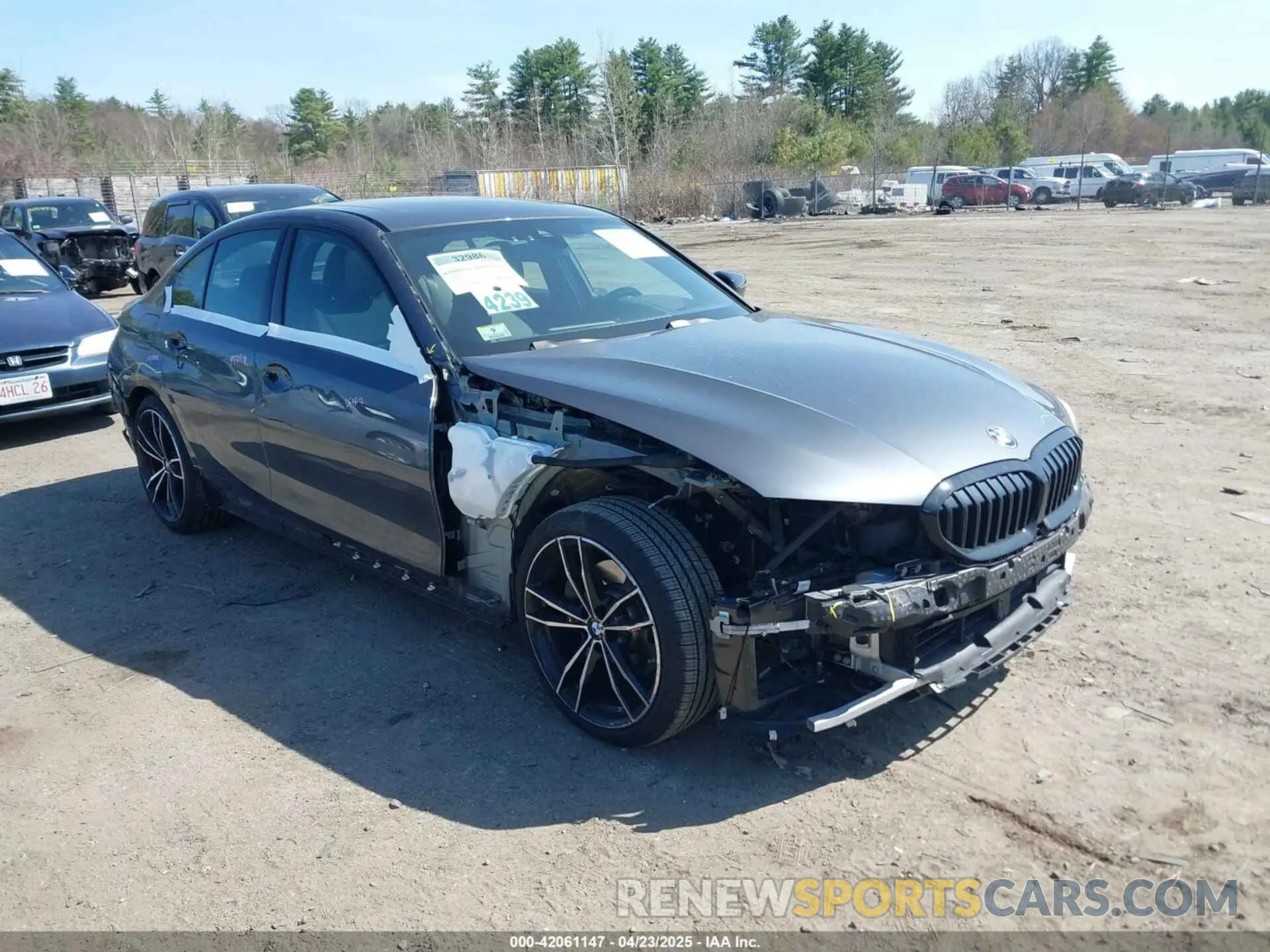 1 Photograph of a damaged car 3MW5R7J08M8C03343 BMW 330I 2021