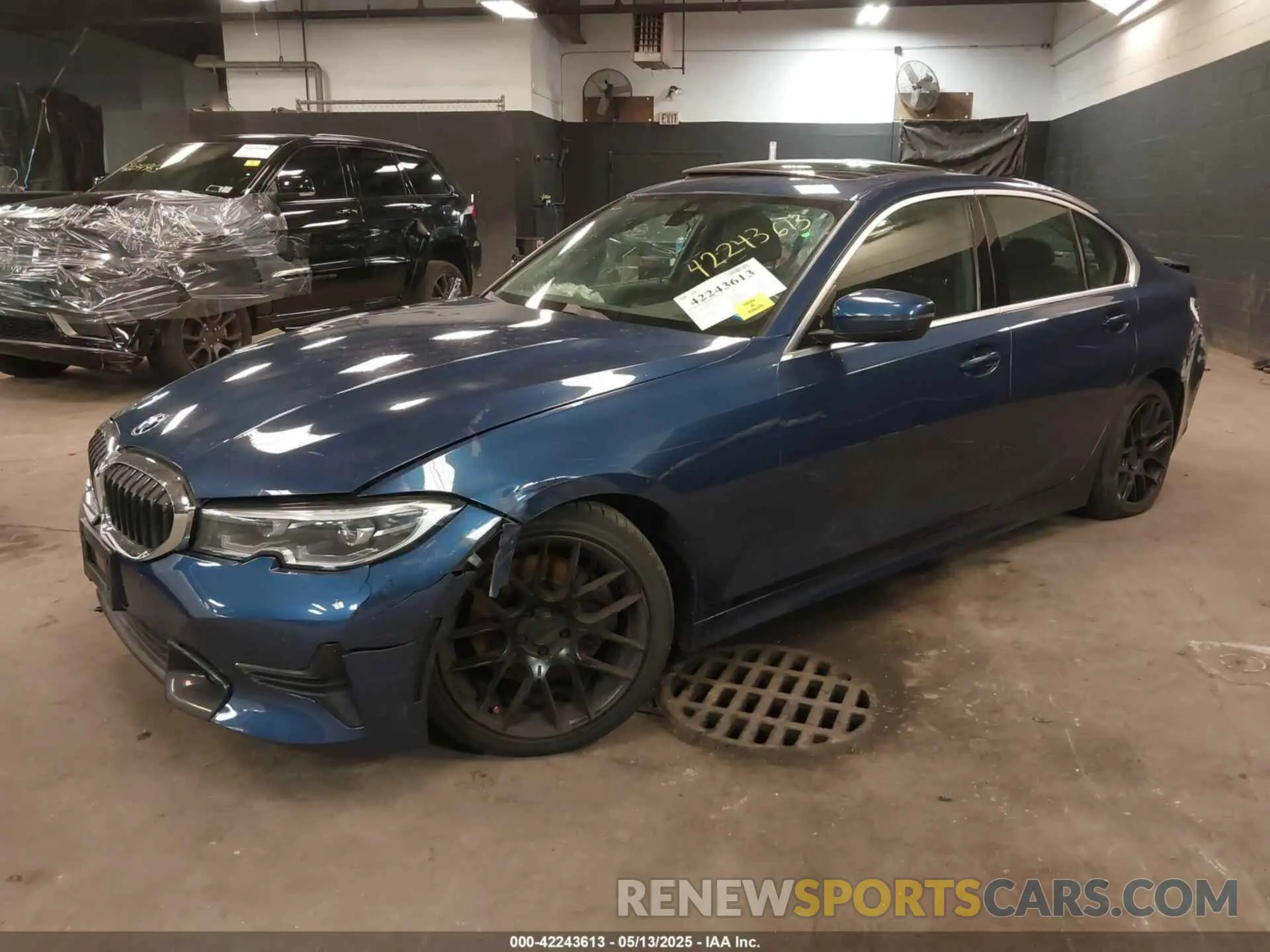 2 Photograph of a damaged car 3MW5R7J09M8B53858 BMW 330I 2021