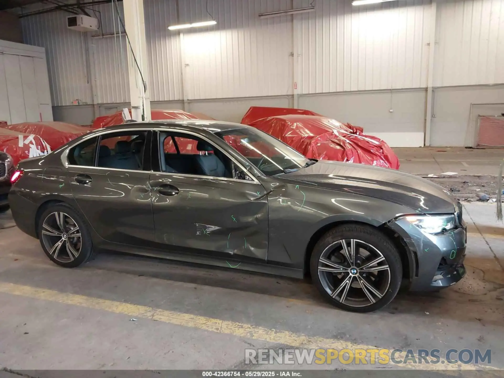 14 Photograph of a damaged car 3MW5R7J09M8C00676 BMW 330I 2021