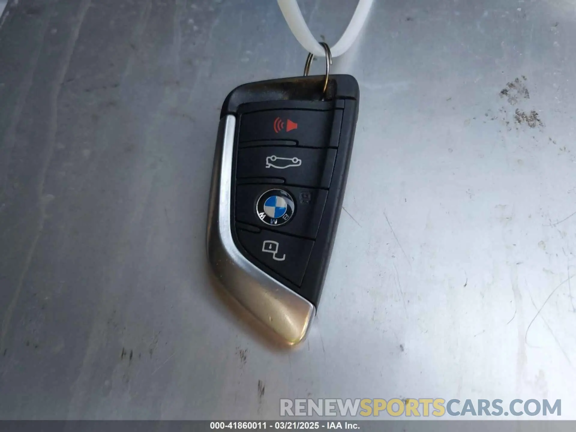 11 Photograph of a damaged car WBA5R7C06MFL21234 BMW 330I 2021
