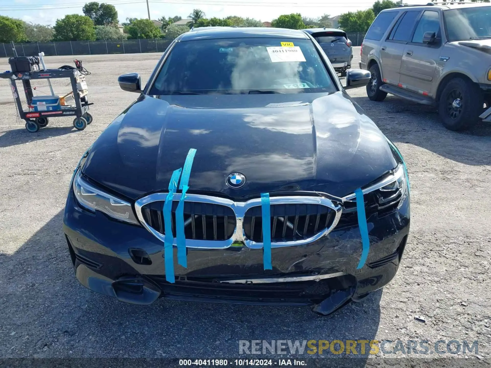 12 Photograph of a damaged car 3MW5R1J01N8C48736 BMW 330I 2022