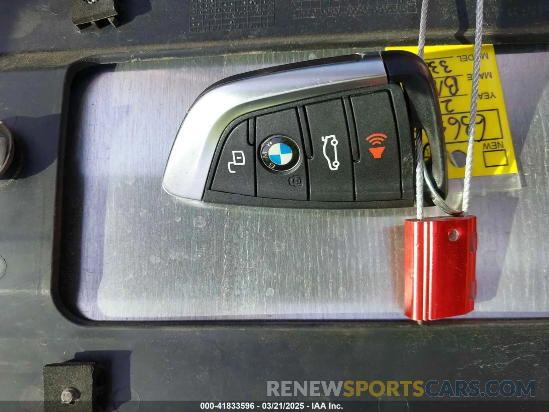11 Photograph of a damaged car 3MW5R1J01N8C72194 BMW 330I 2022