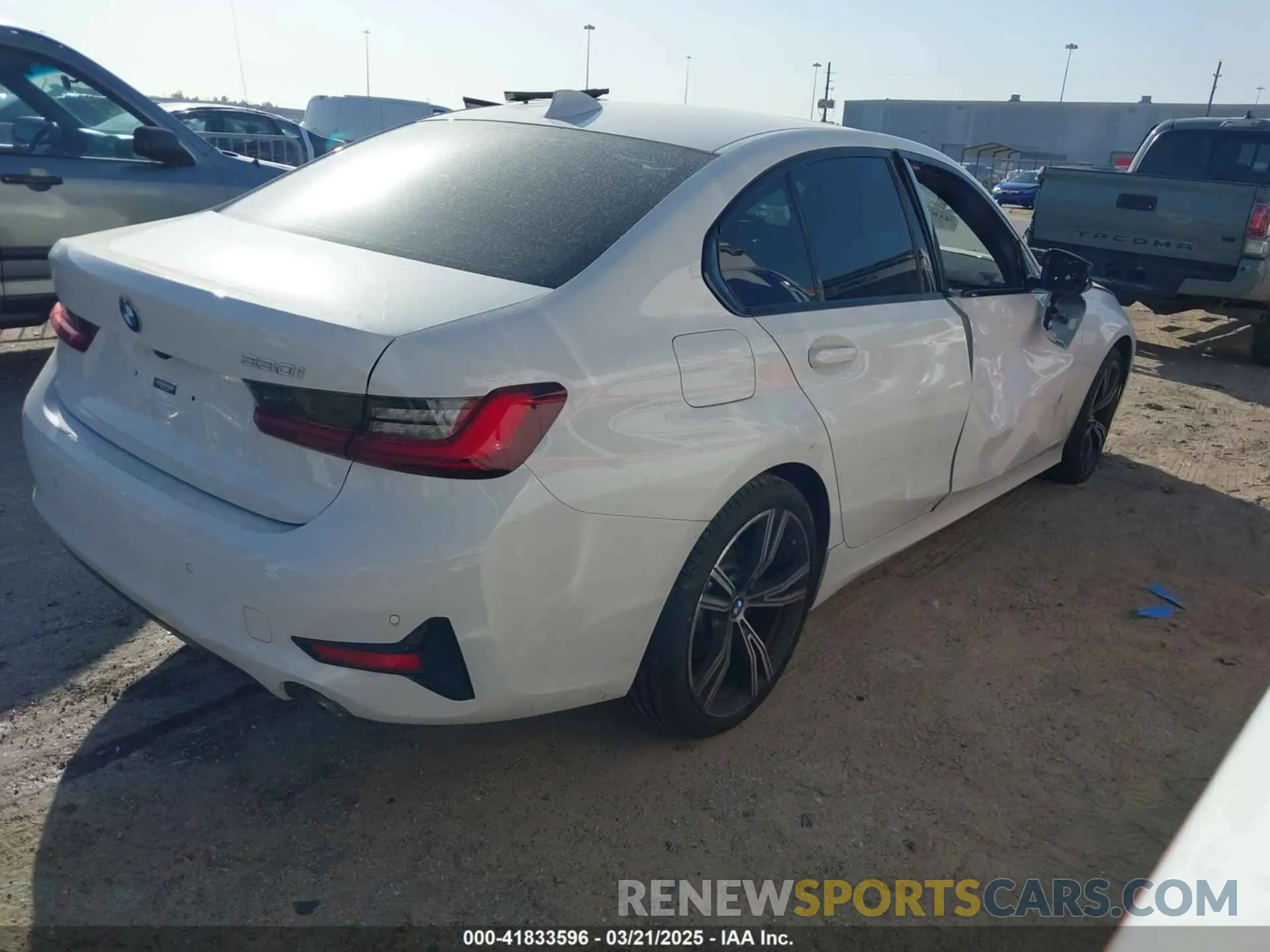 4 Photograph of a damaged car 3MW5R1J01N8C72194 BMW 330I 2022