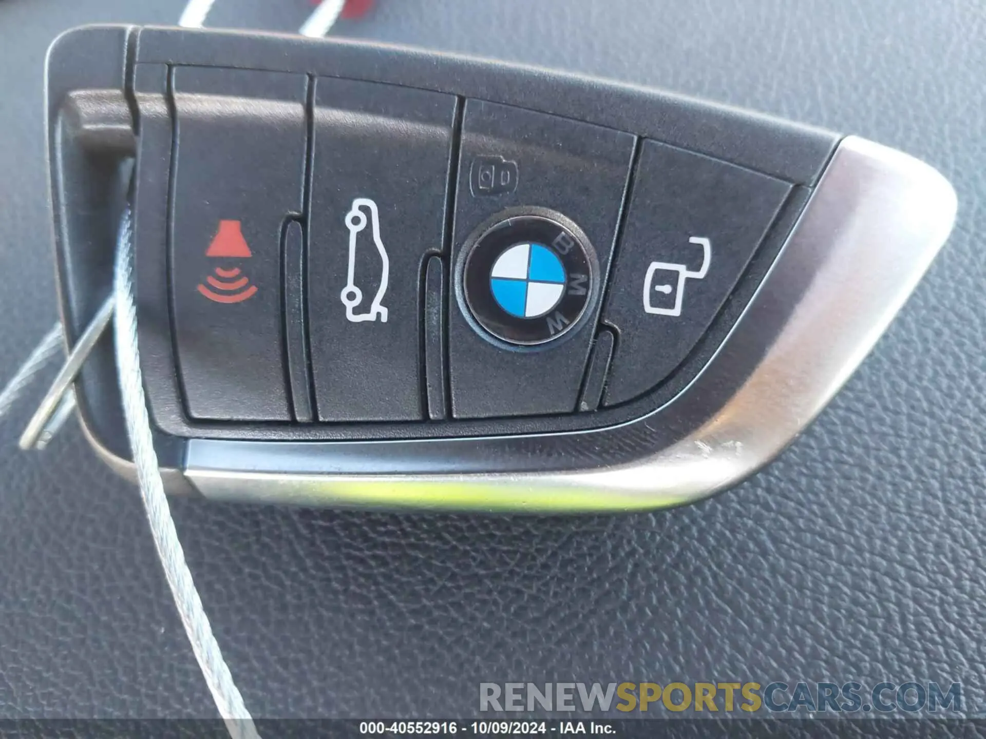 11 Photograph of a damaged car 3MW5R1J02N8C39933 BMW 330I 2022