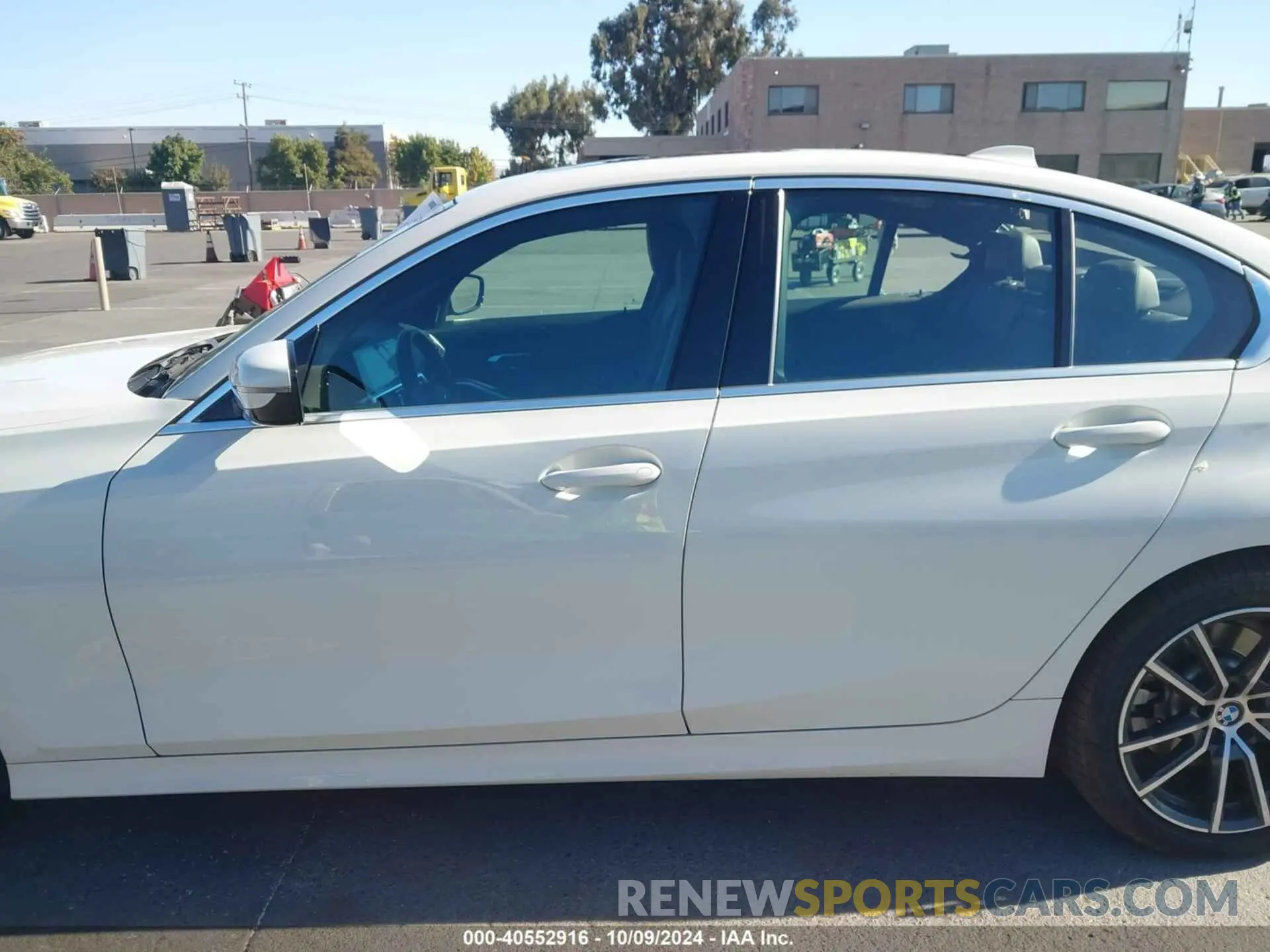 14 Photograph of a damaged car 3MW5R1J02N8C39933 BMW 330I 2022