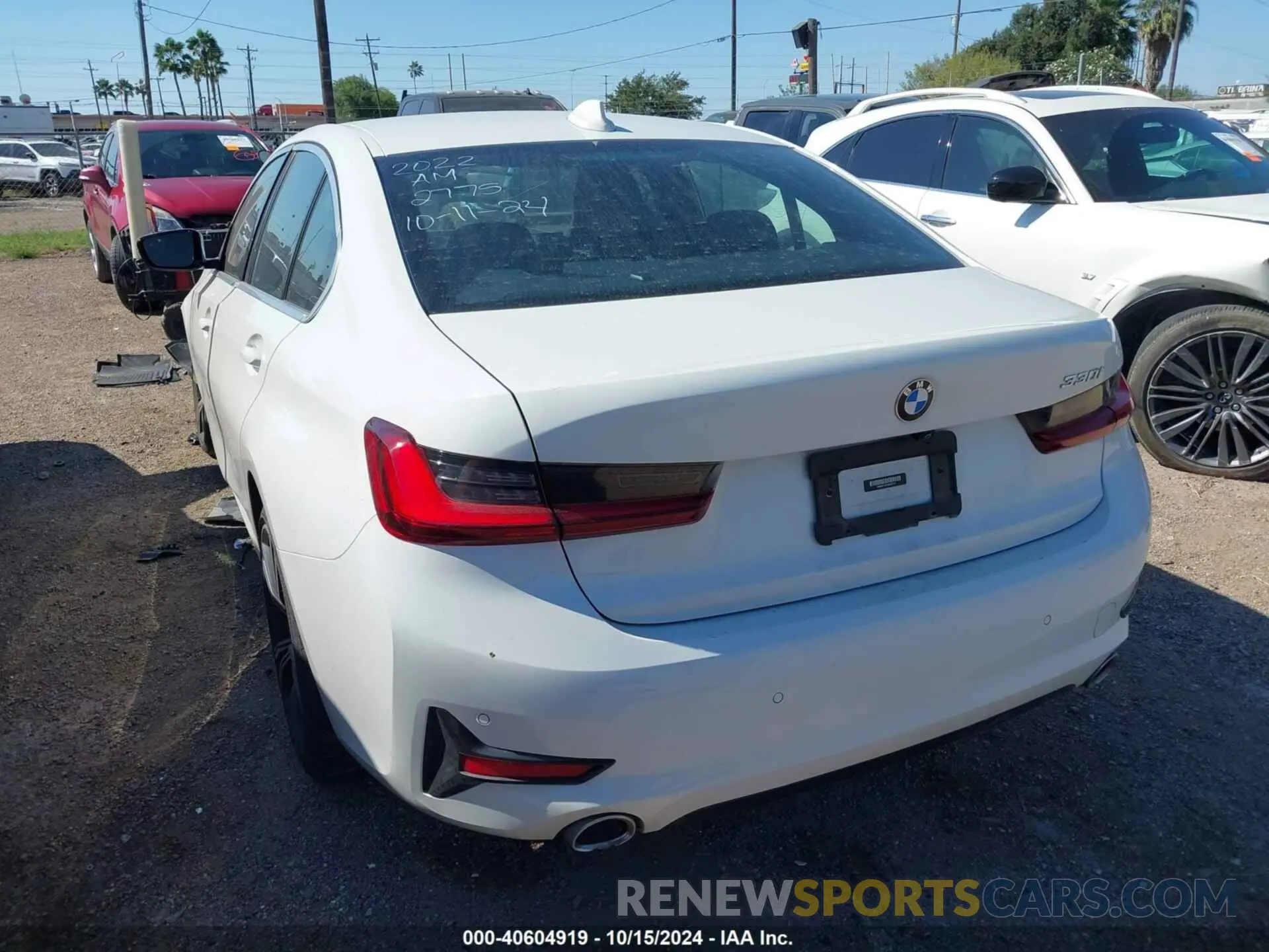 3 Photograph of a damaged car 3MW5R1J03N8C42775 BMW 330I 2022