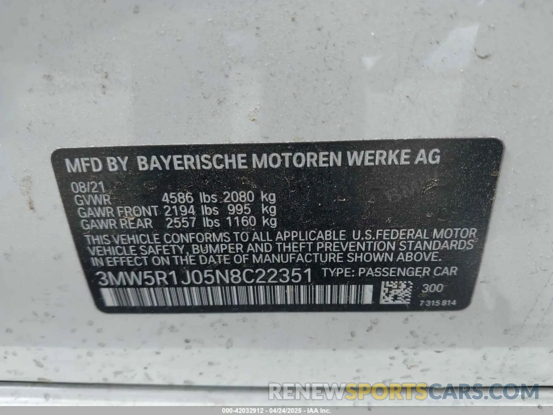9 Photograph of a damaged car 3MW5R1J05N8C22351 BMW 330I 2022