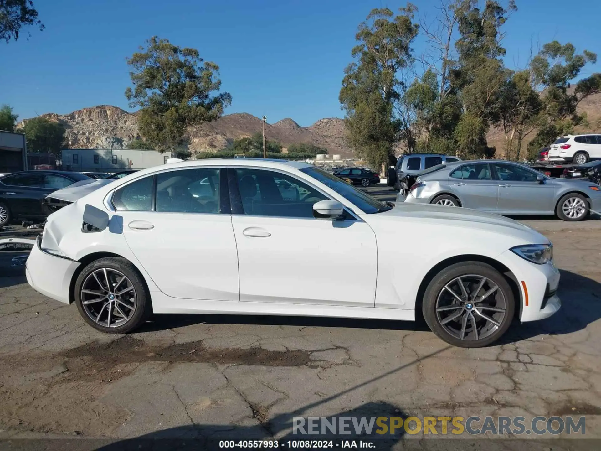 14 Photograph of a damaged car 3MW5R1J05N8C53583 BMW 330I 2022
