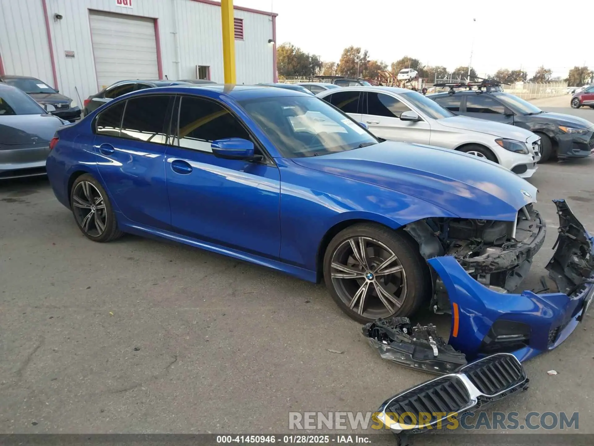 1 Photograph of a damaged car 3MW5R1J06N8C22729 BMW 330I 2022