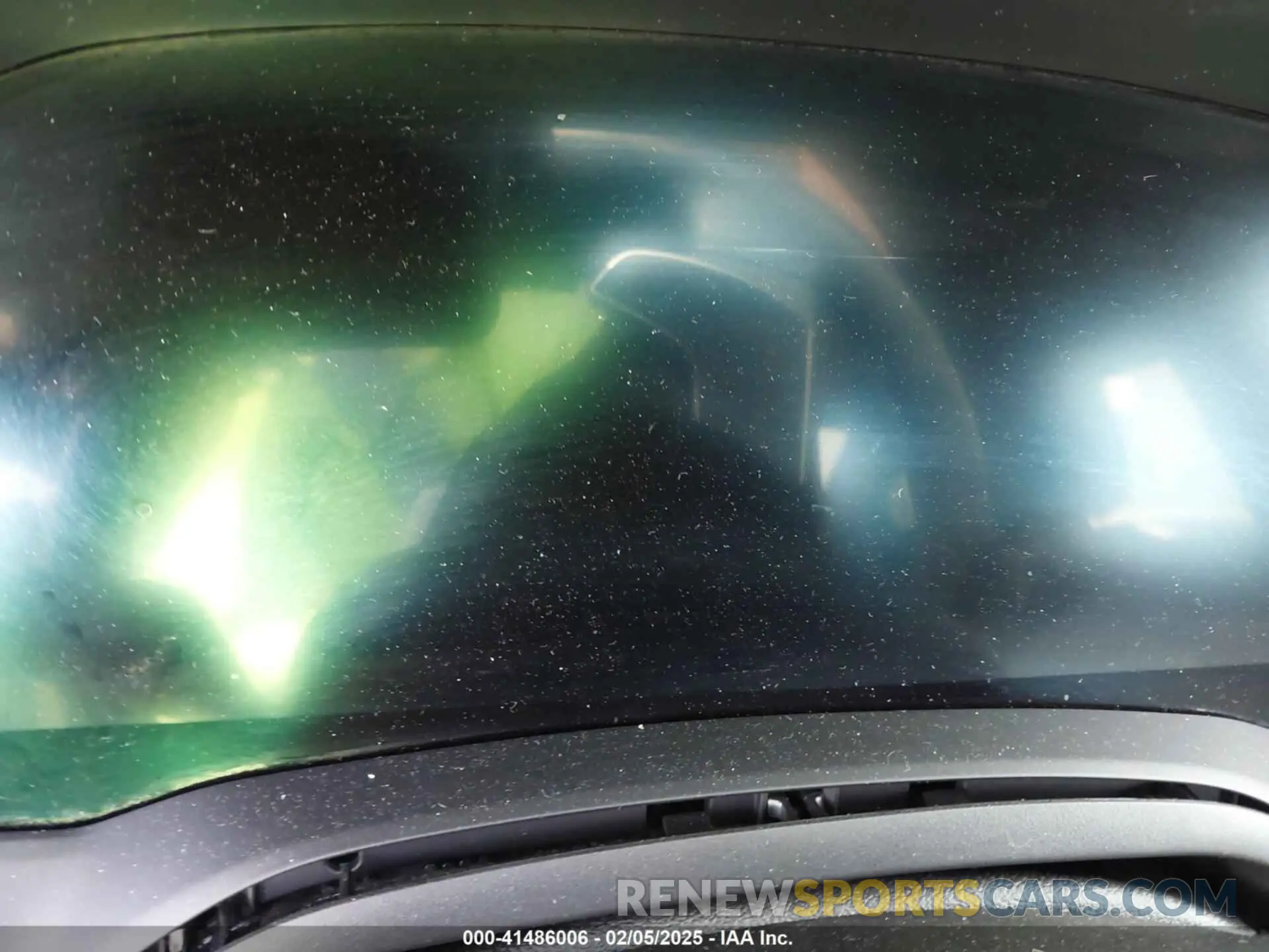 15 Photograph of a damaged car 3MW5R1J06N8C36291 BMW 330I 2022