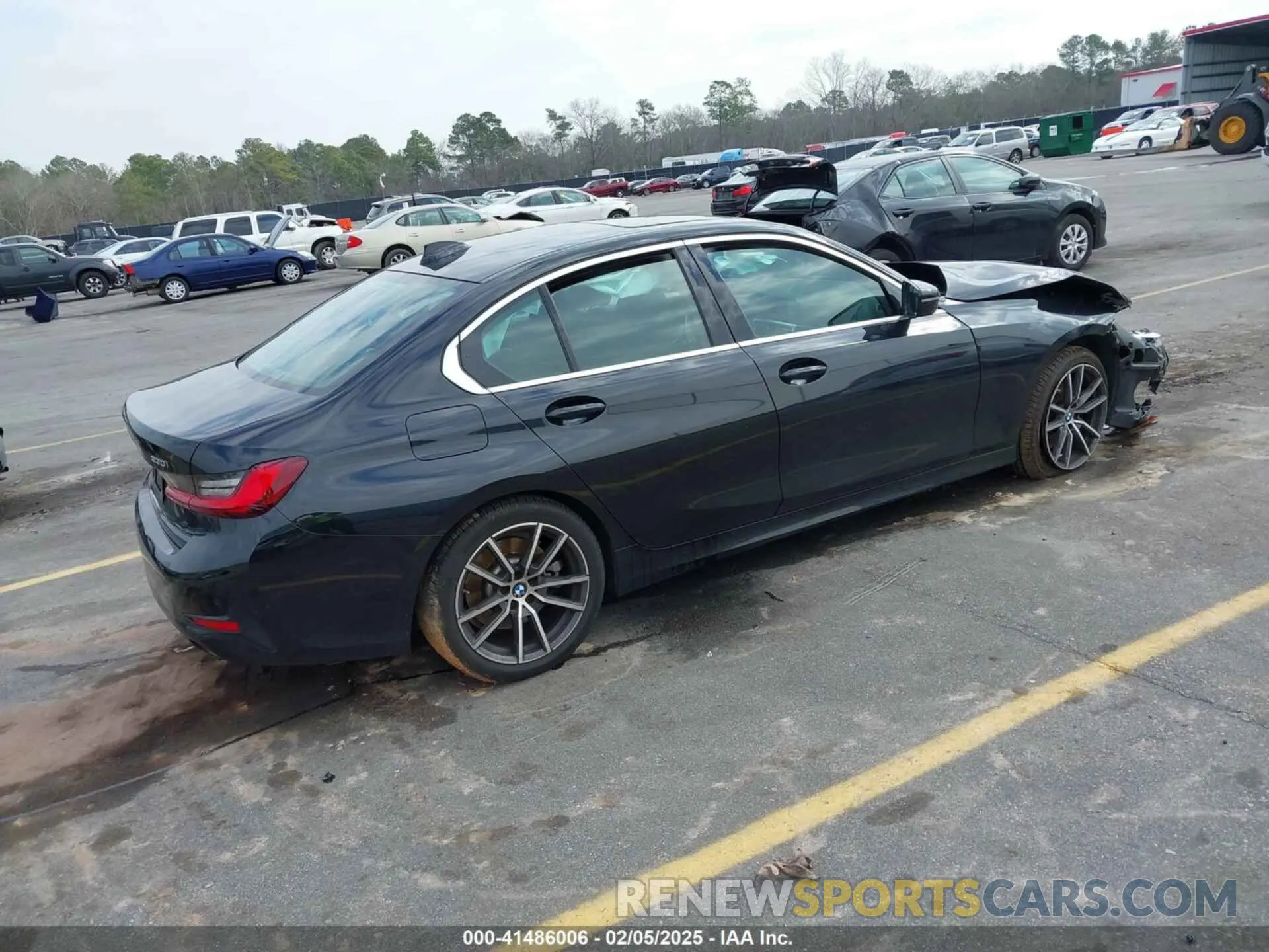 4 Photograph of a damaged car 3MW5R1J06N8C36291 BMW 330I 2022