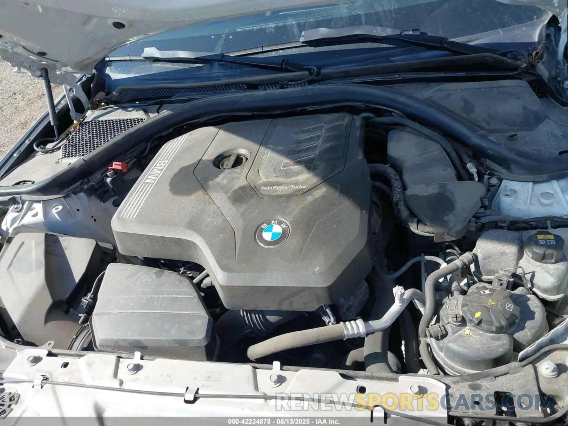 10 Photograph of a damaged car 3MW5R1J06N8C42821 BMW 330I 2022