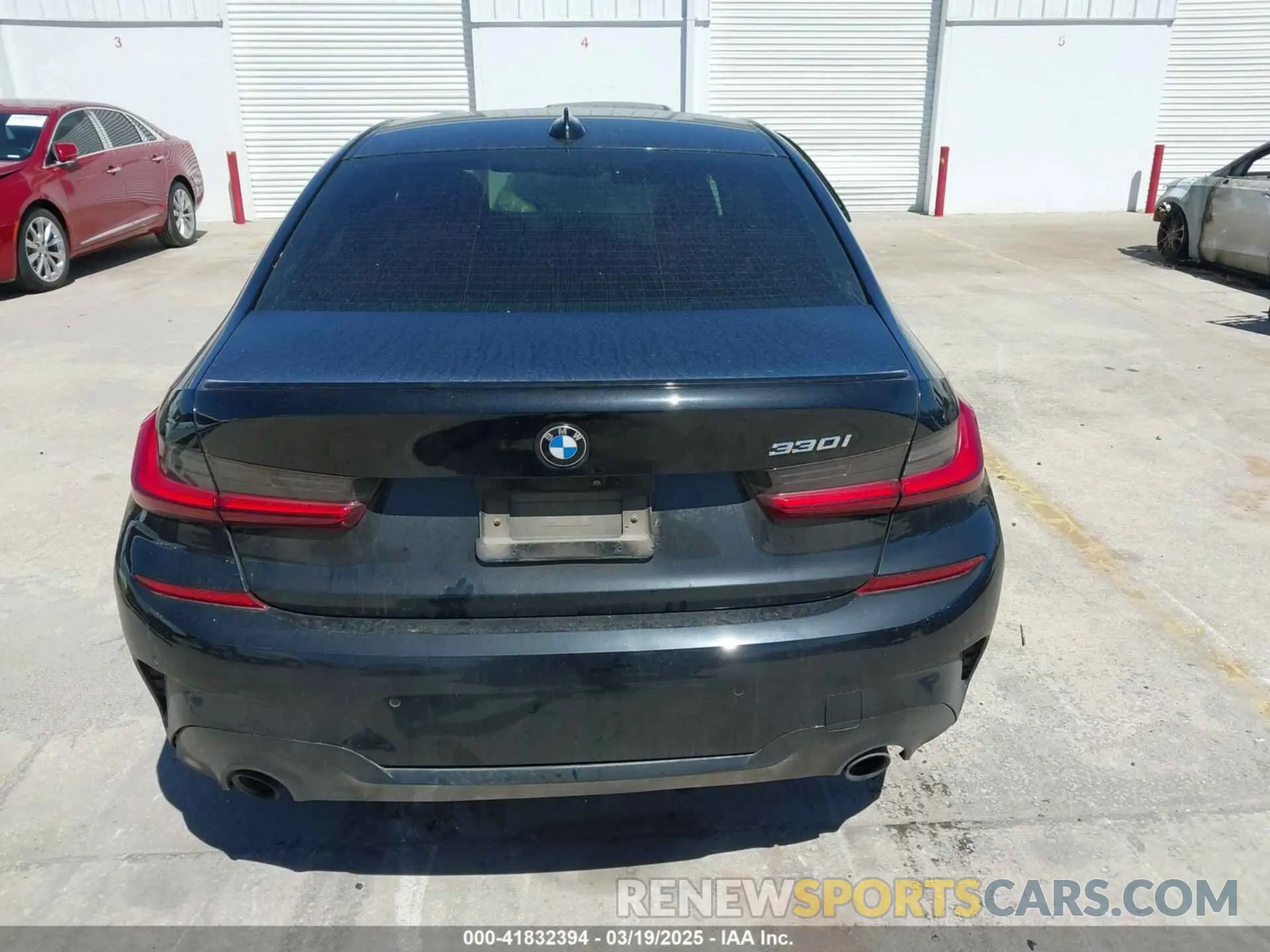 16 Photograph of a damaged car 3MW5R1J08N8C38592 BMW 330I 2022