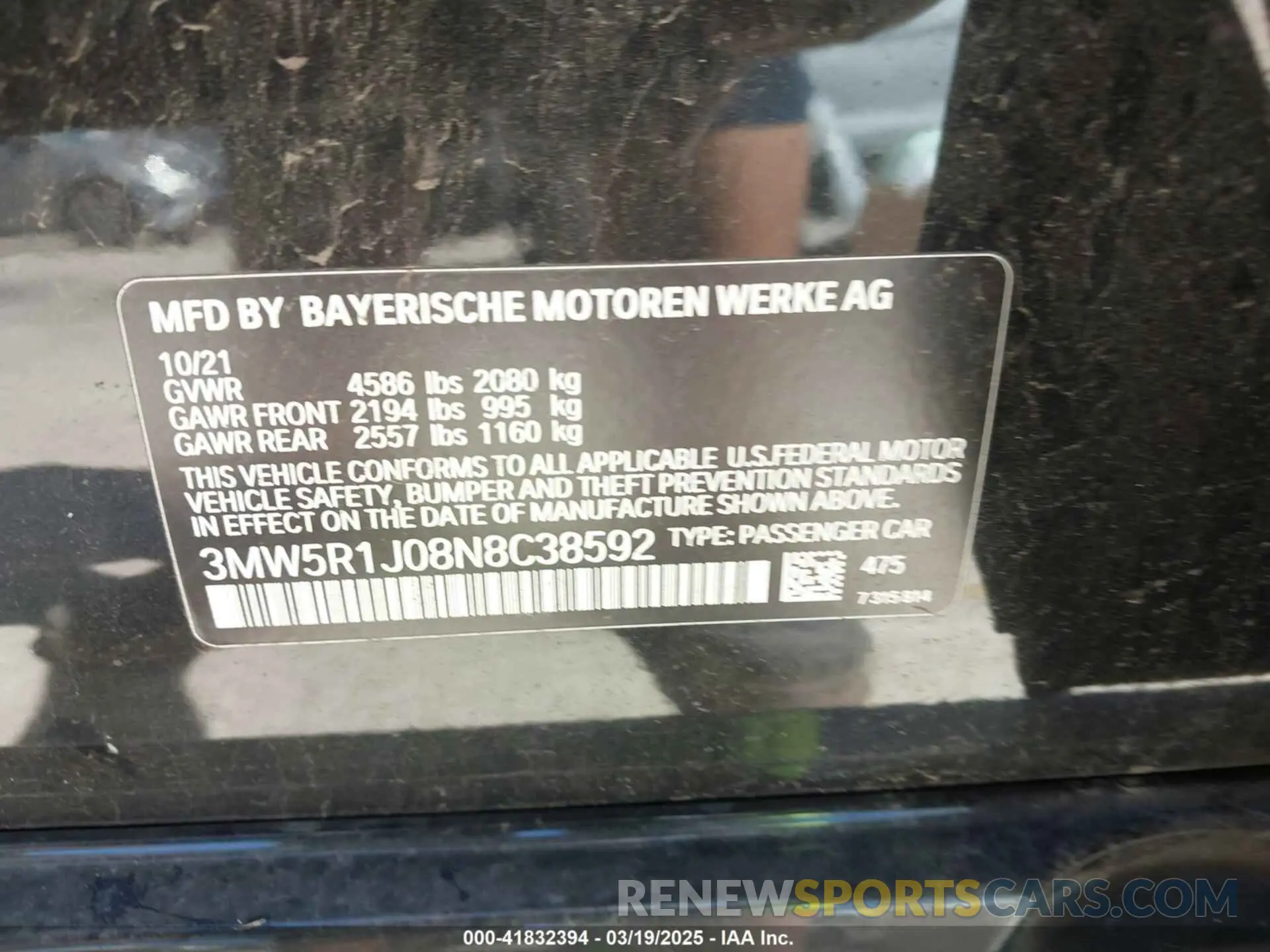 9 Photograph of a damaged car 3MW5R1J08N8C38592 BMW 330I 2022
