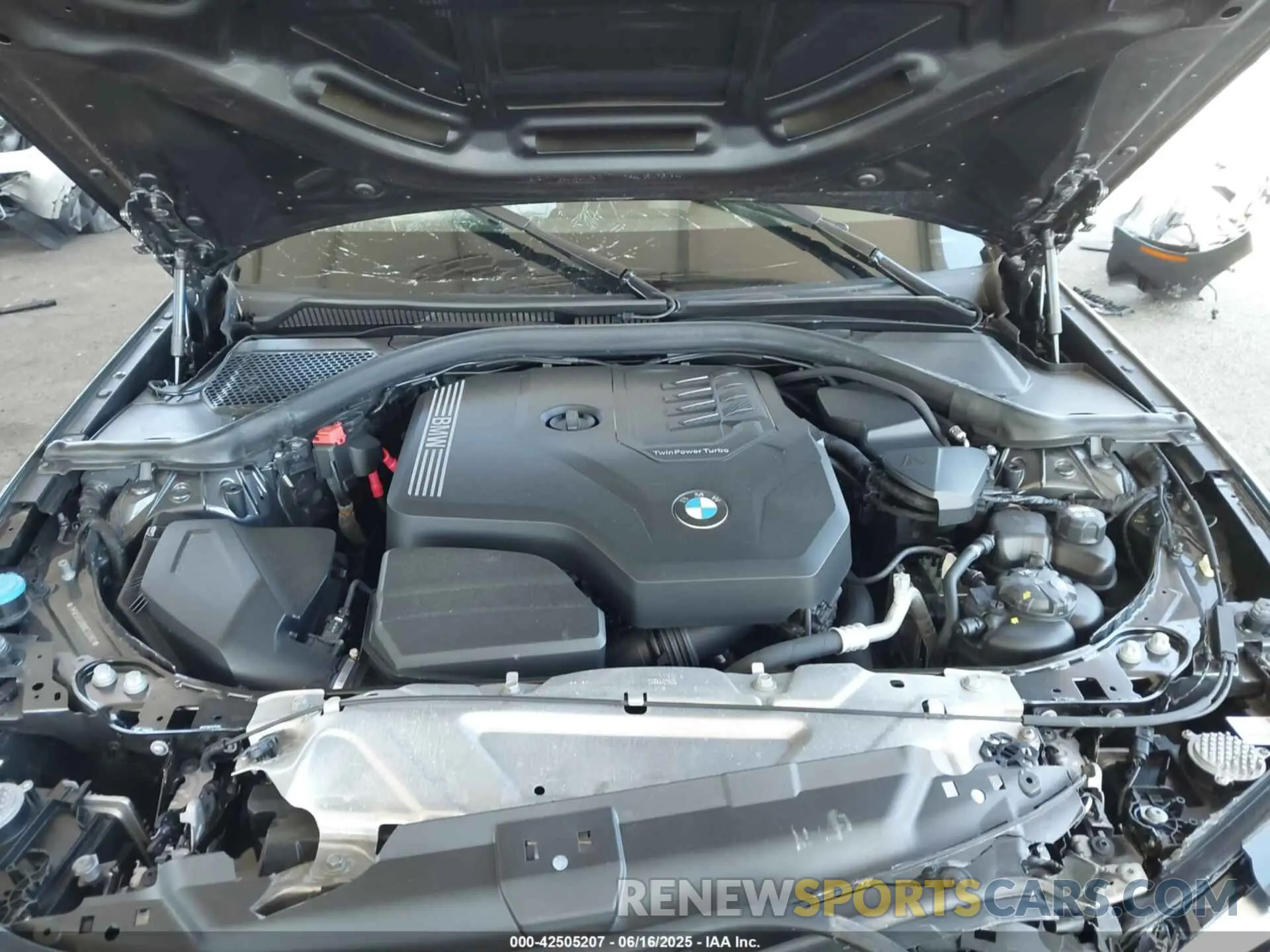 10 Photograph of a damaged car 3MW5R1J08N8C55960 BMW 330I 2022