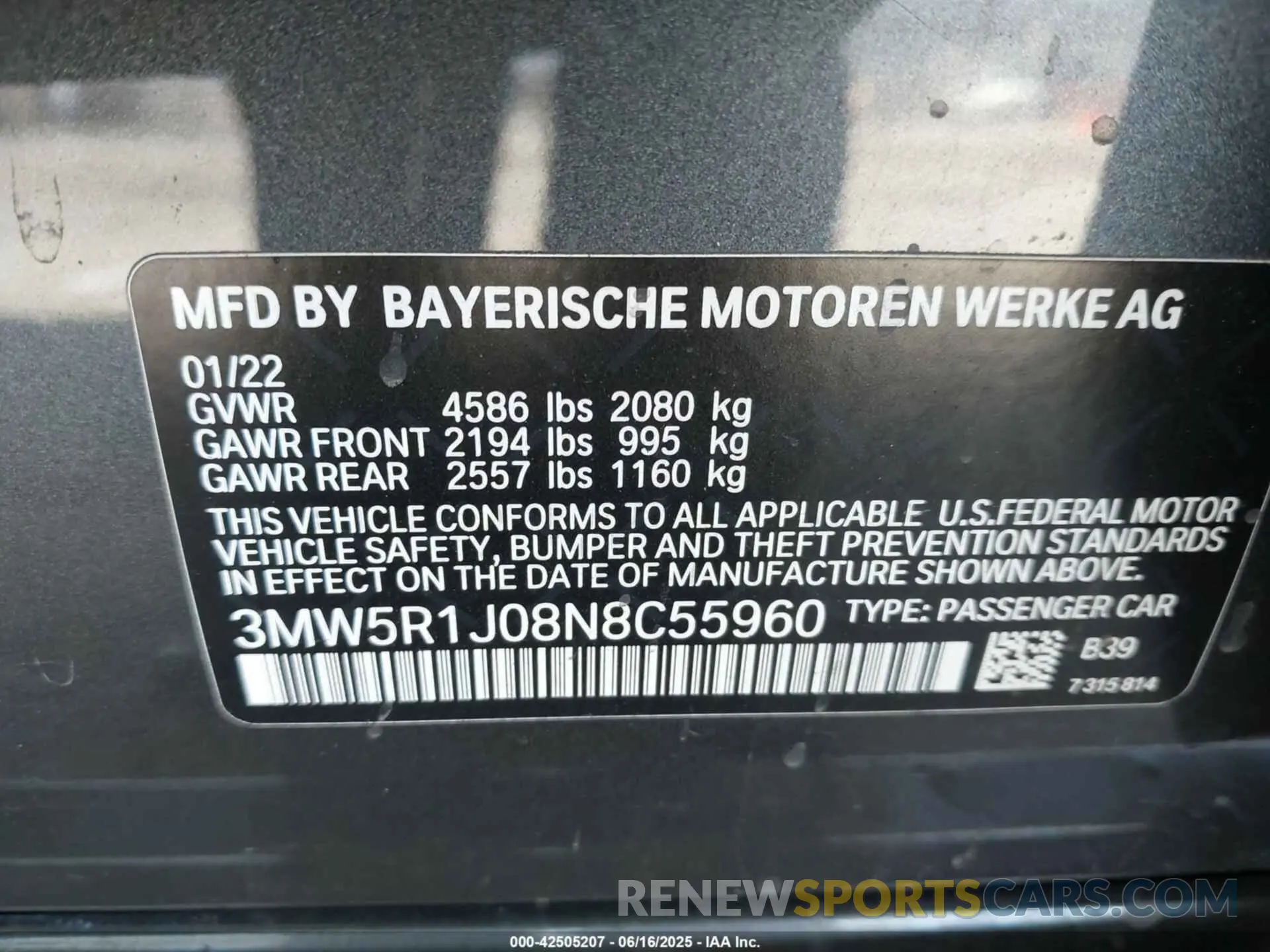 9 Photograph of a damaged car 3MW5R1J08N8C55960 BMW 330I 2022