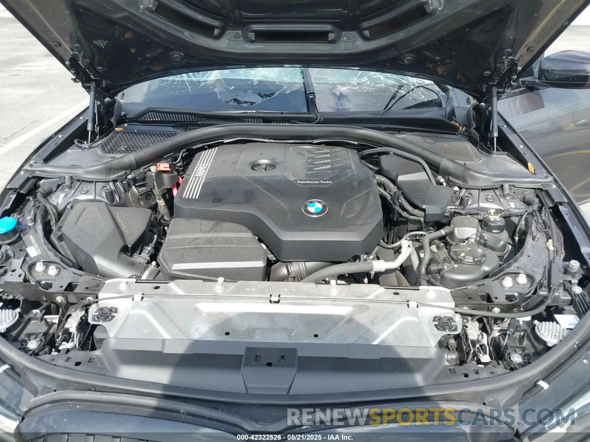 10 Photograph of a damaged car 3MW5R1J0XN8C41168 BMW 330I 2022