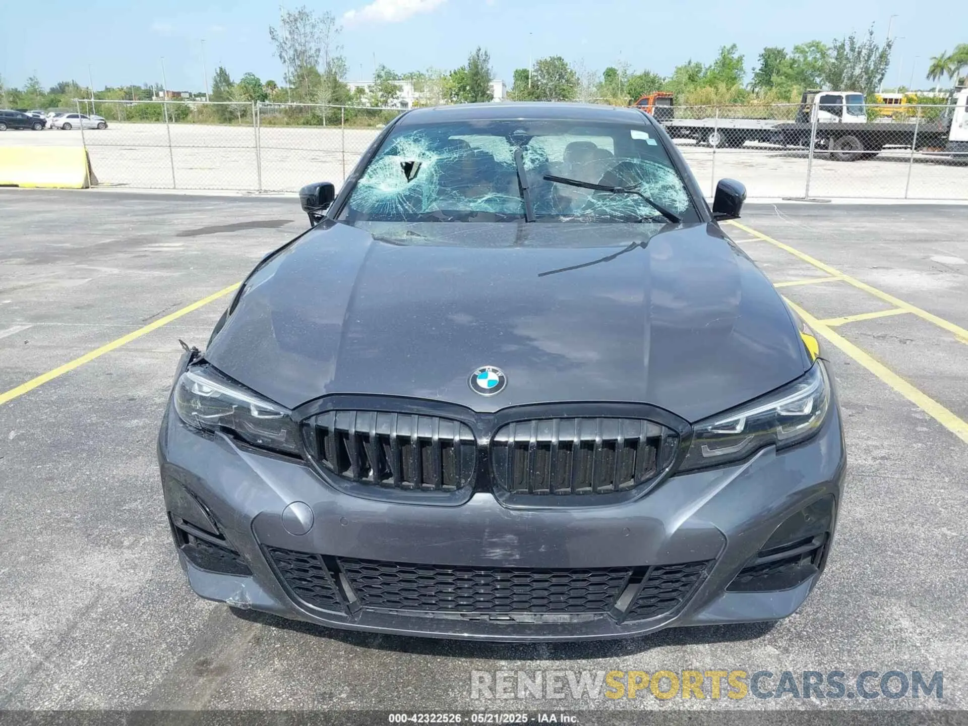 12 Photograph of a damaged car 3MW5R1J0XN8C41168 BMW 330I 2022