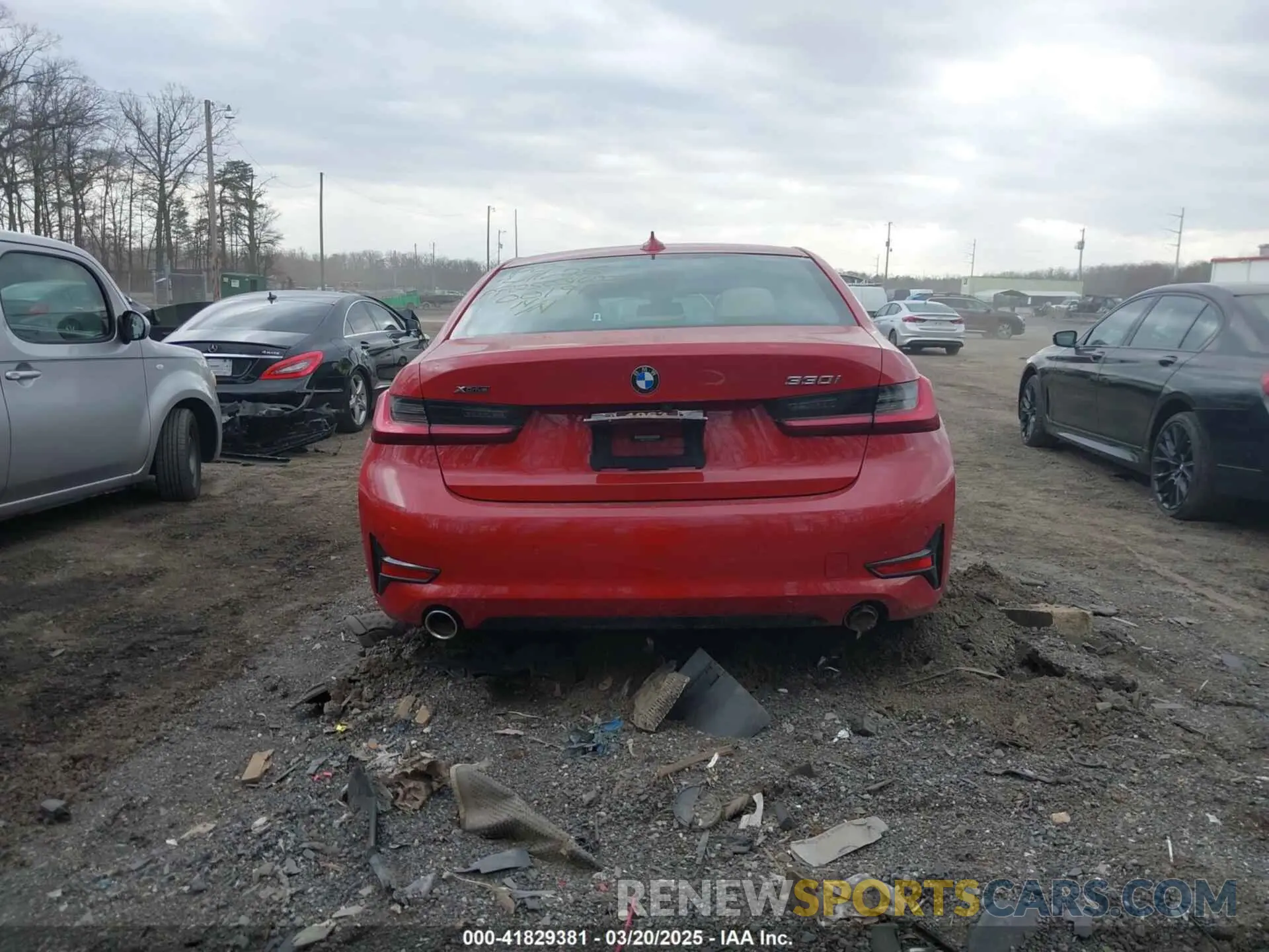 16 Photograph of a damaged car 3MW5R7J00N8C34538 BMW 330I 2022