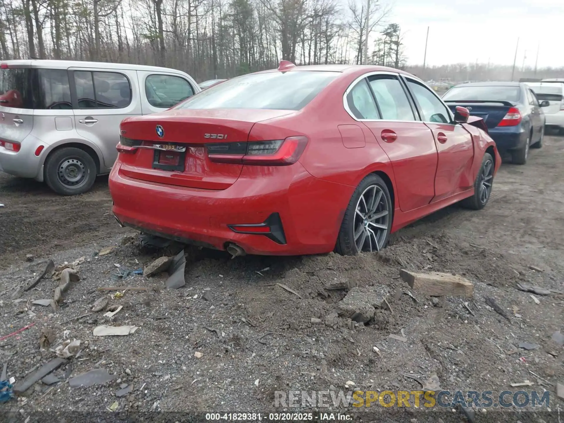 4 Photograph of a damaged car 3MW5R7J00N8C34538 BMW 330I 2022