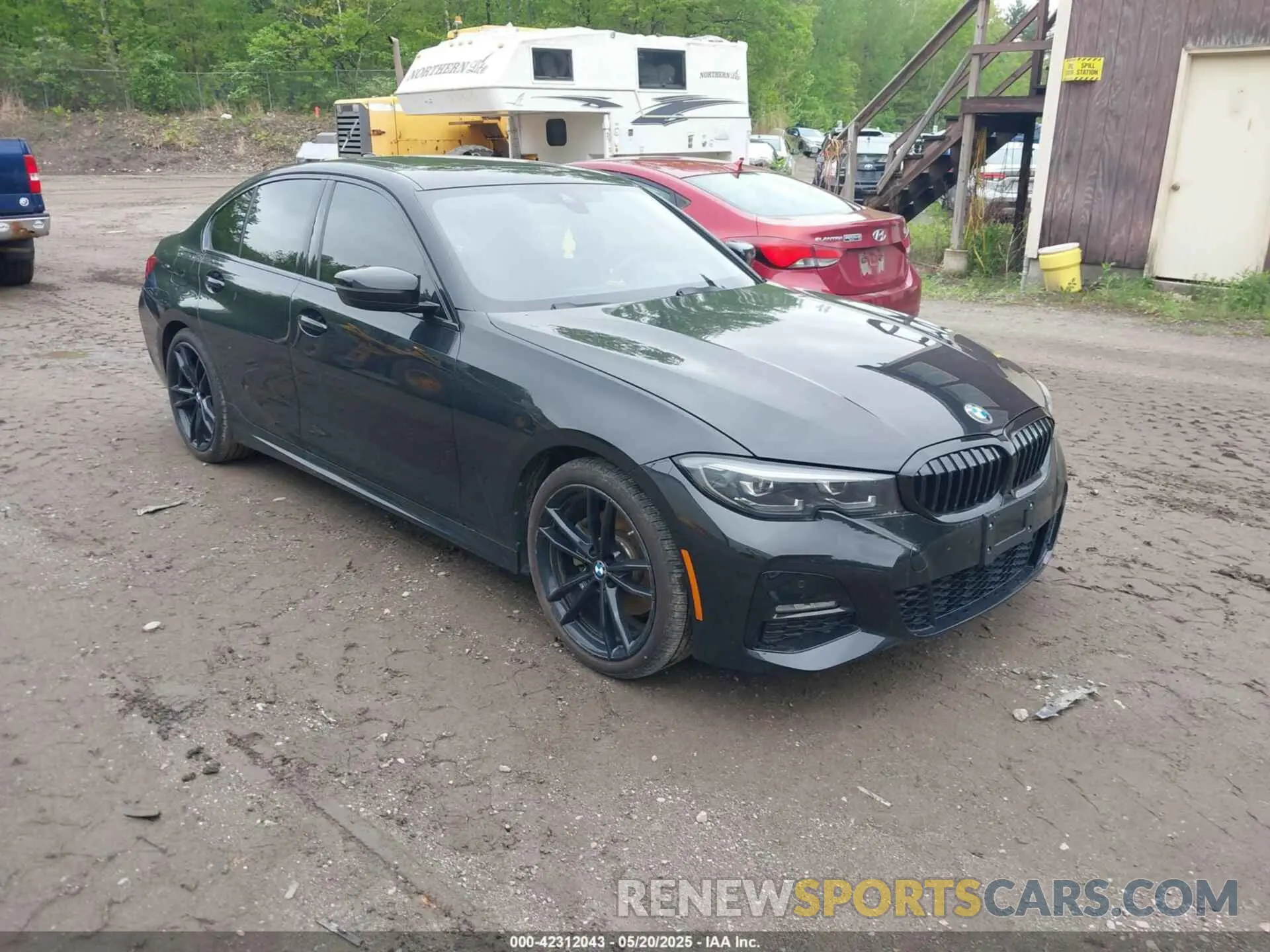 1 Photograph of a damaged car 3MW5R7J02N8C24917 BMW 330I 2022