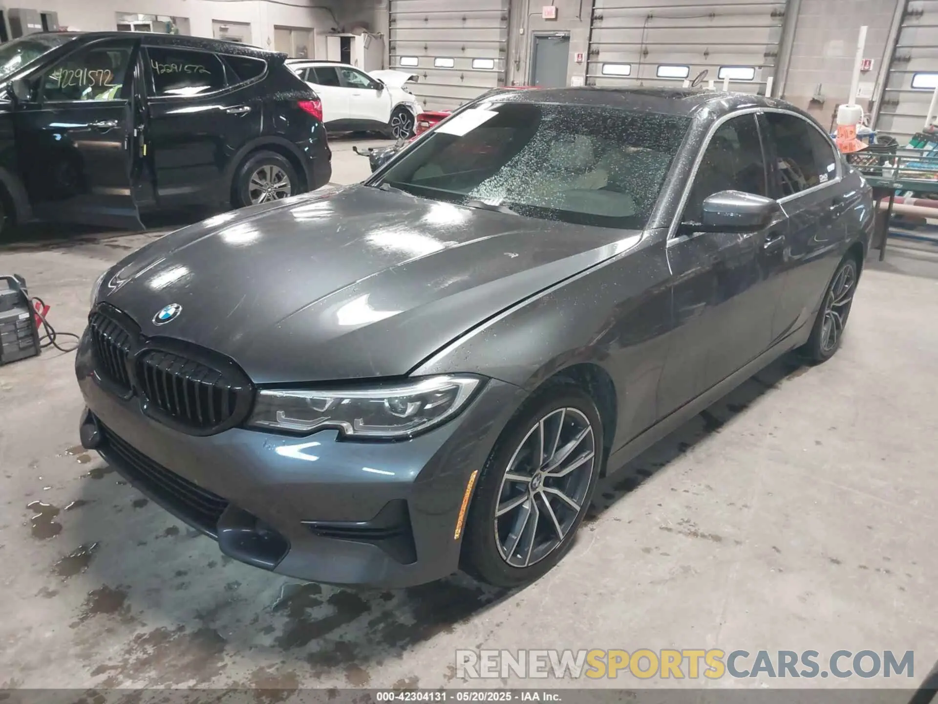 2 Photograph of a damaged car 3MW5R7J02N8C33181 BMW 330I 2022