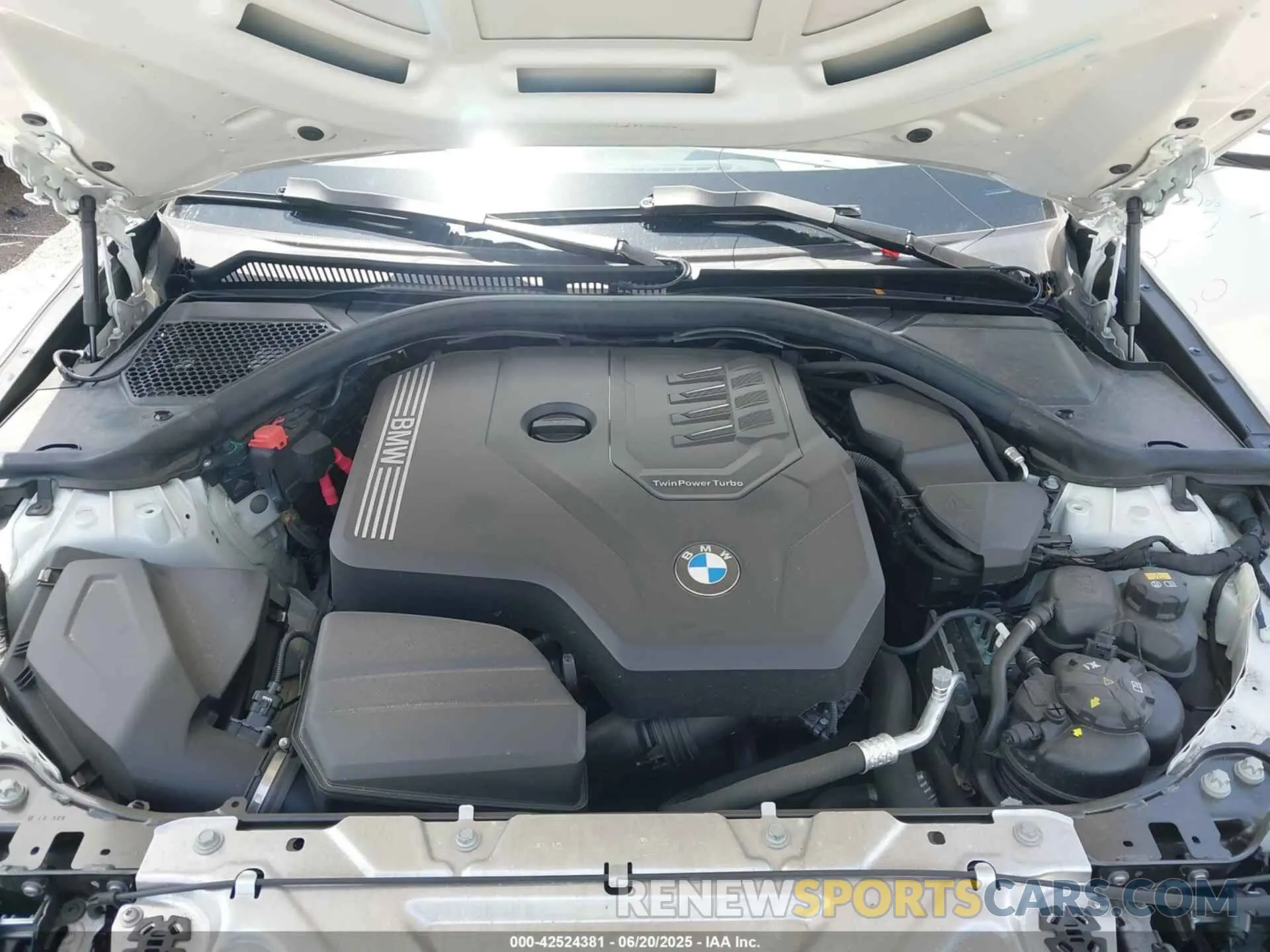 10 Photograph of a damaged car 3MW5R7J03N8C52967 BMW 330I 2022