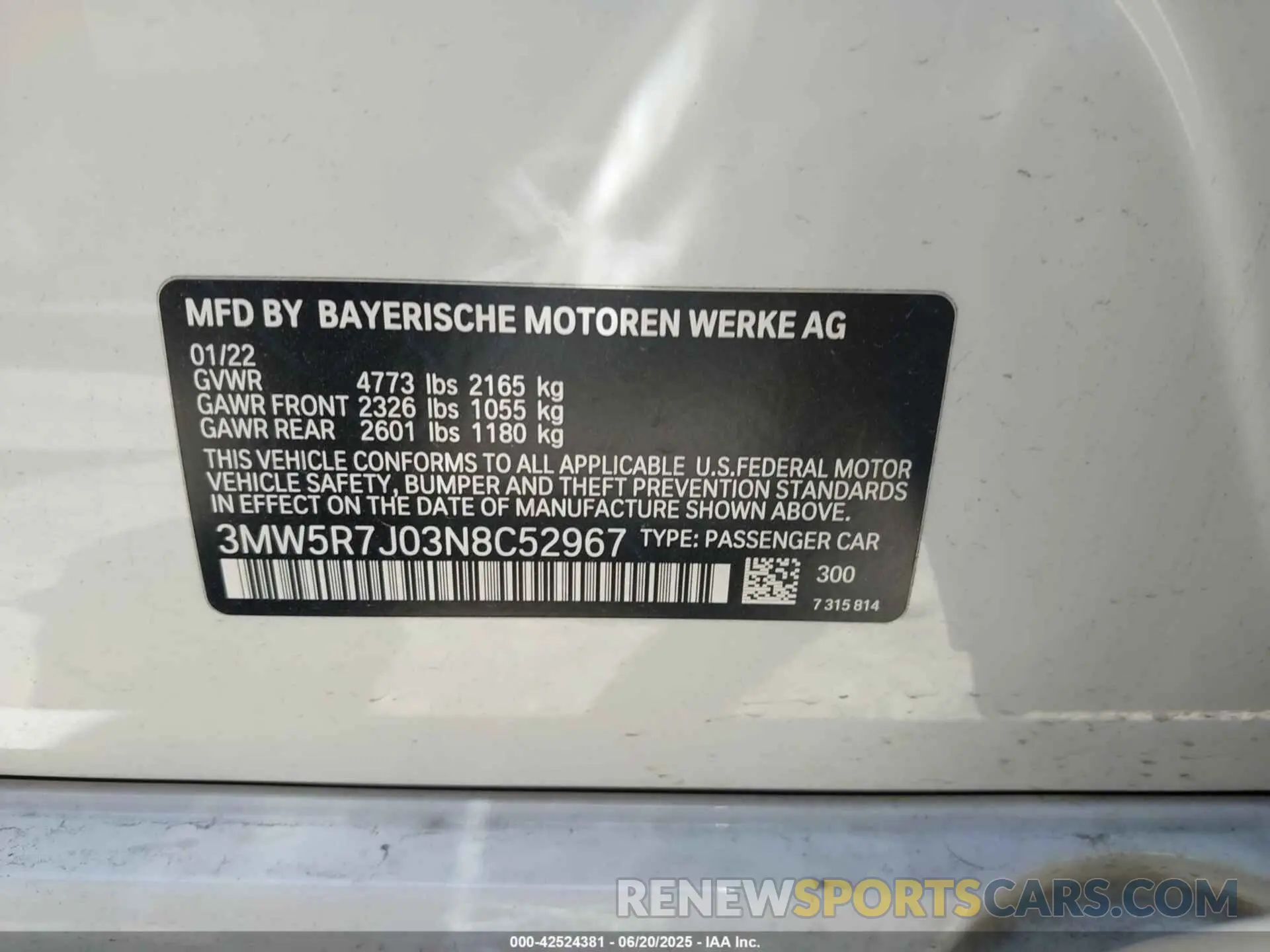 9 Photograph of a damaged car 3MW5R7J03N8C52967 BMW 330I 2022