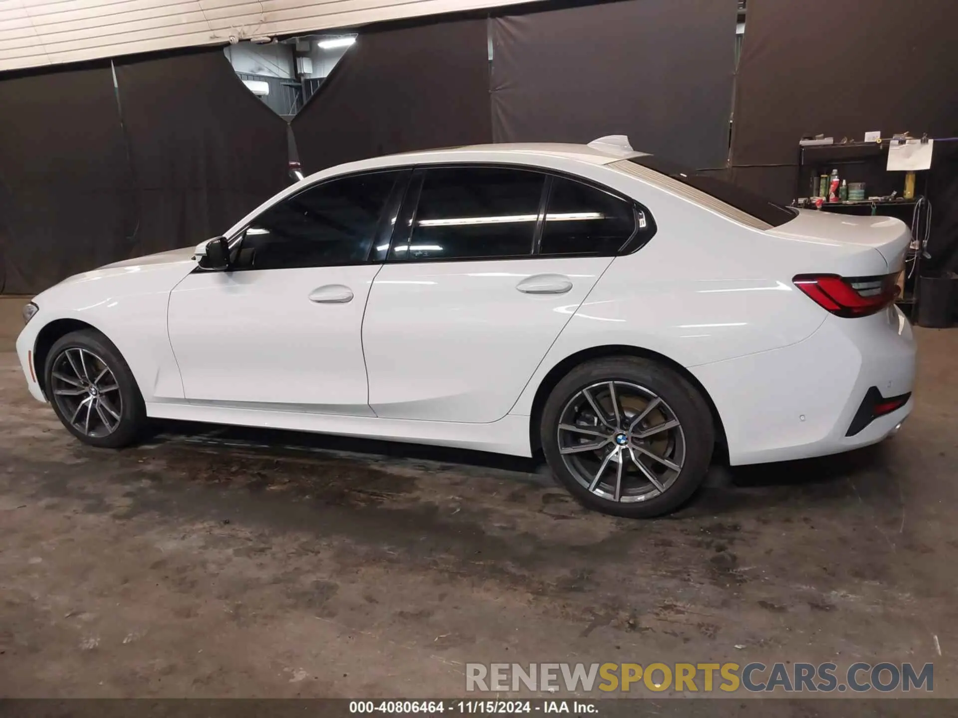 14 Photograph of a damaged car 3MW5R7J08N8C46131 BMW 330I 2022