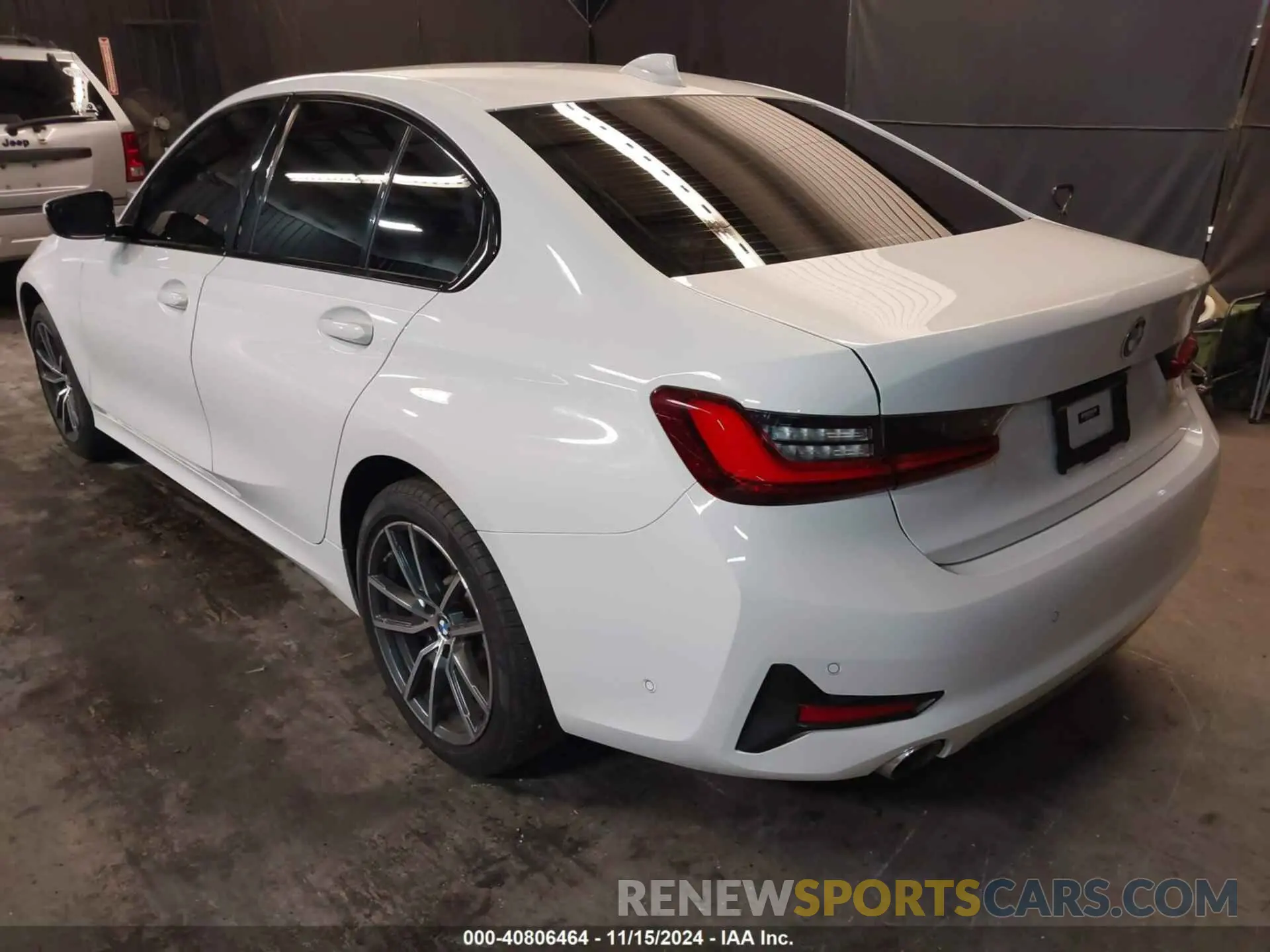 3 Photograph of a damaged car 3MW5R7J08N8C46131 BMW 330I 2022