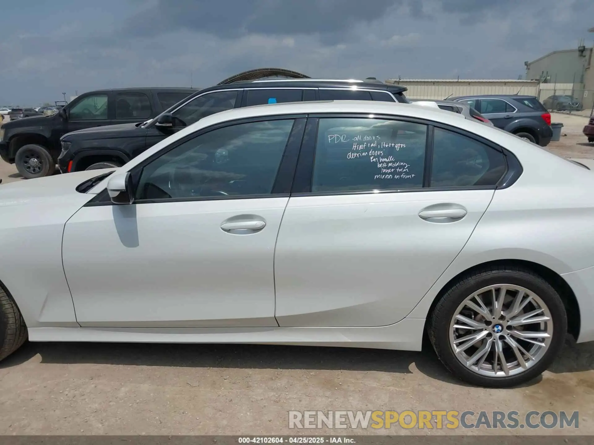 14 Photograph of a damaged car 3MW69FF00P8D11967 BMW 330I 2023