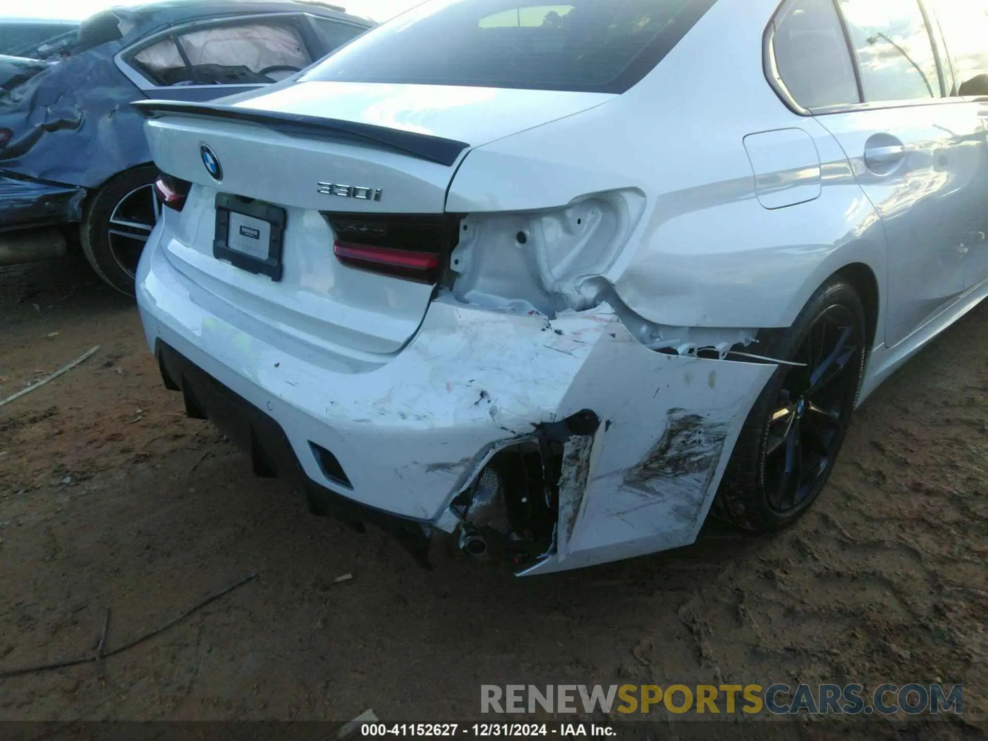 6 Photograph of a damaged car 3MW69FF01P8D32732 BMW 330I 2023