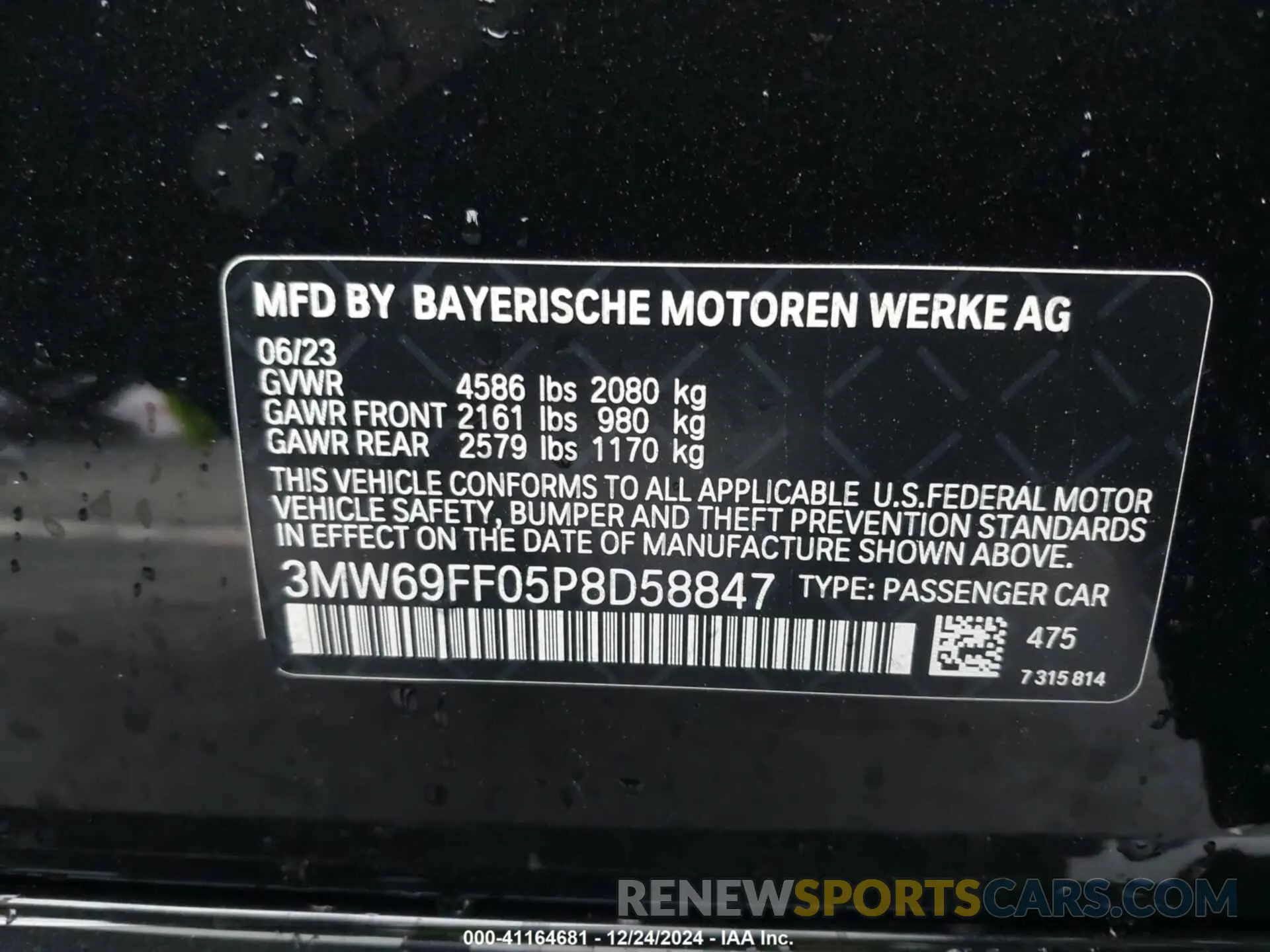 9 Photograph of a damaged car 3MW69FF05P8D58847 BMW 330I 2023