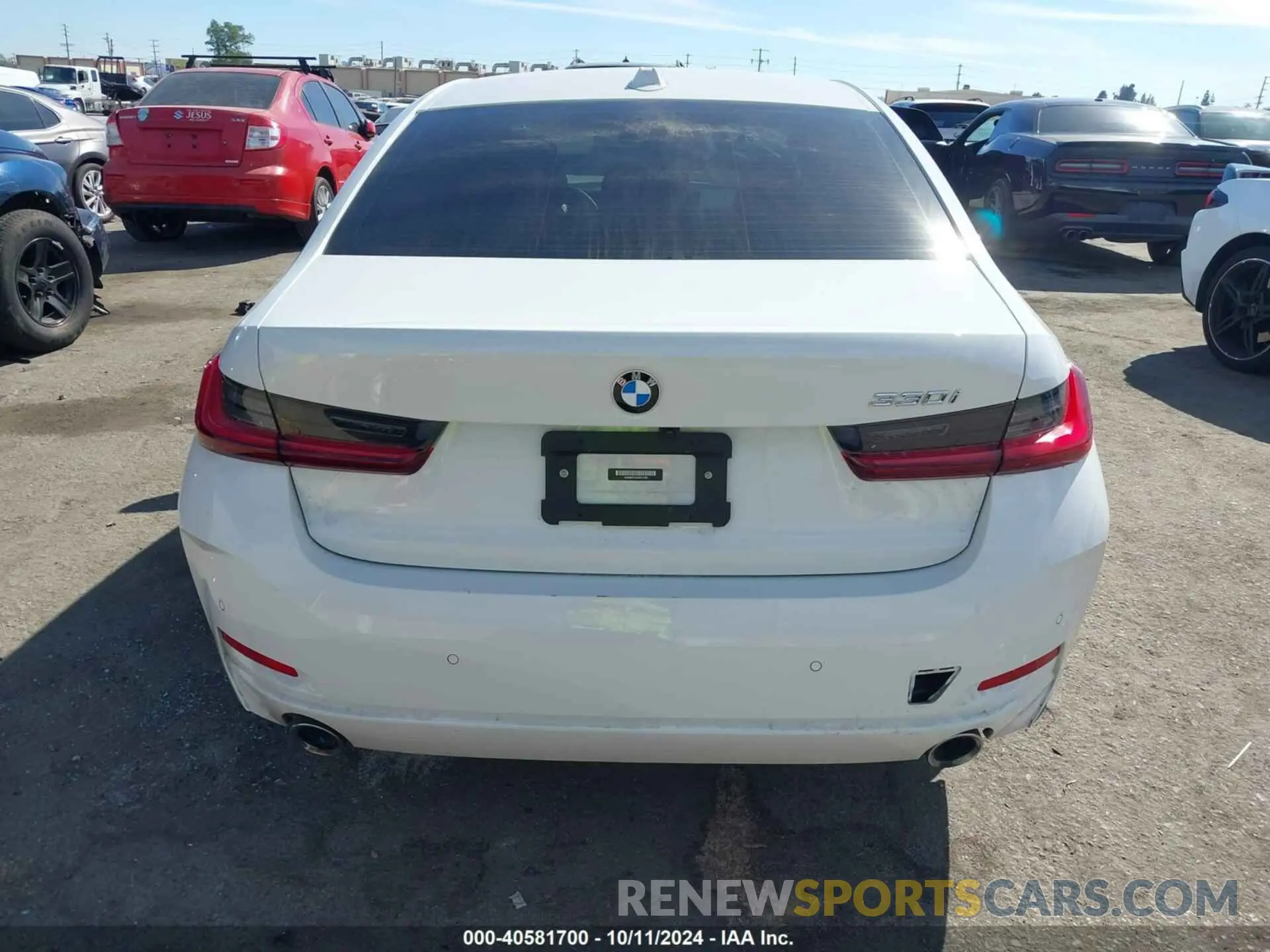 16 Photograph of a damaged car 3MW69FF06P8D23380 BMW 330I 2023