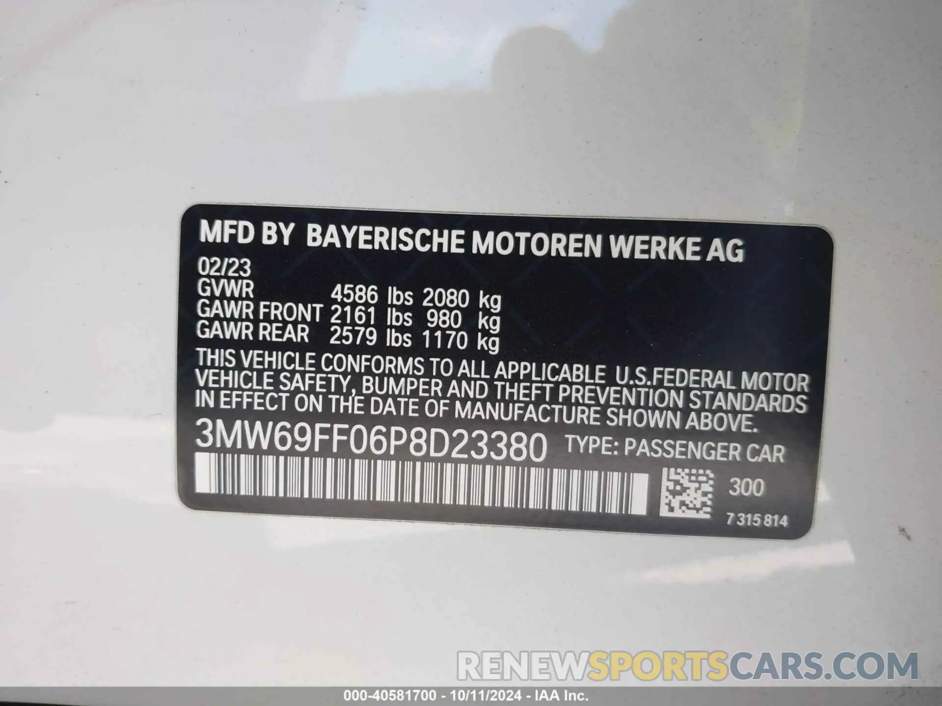 9 Photograph of a damaged car 3MW69FF06P8D23380 BMW 330I 2023