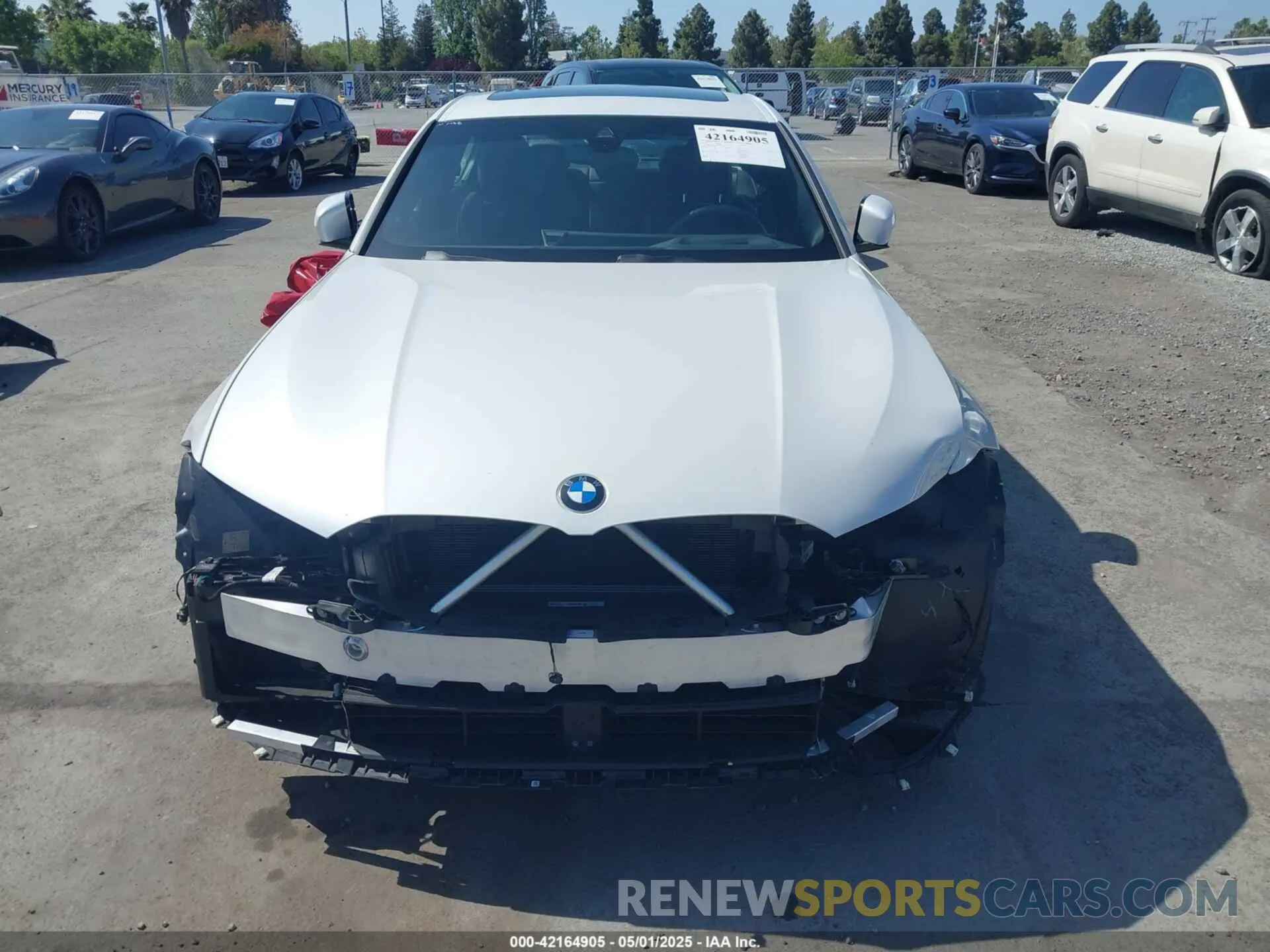 6 Photograph of a damaged car 3MW69FF07P8D18303 BMW 330I 2023