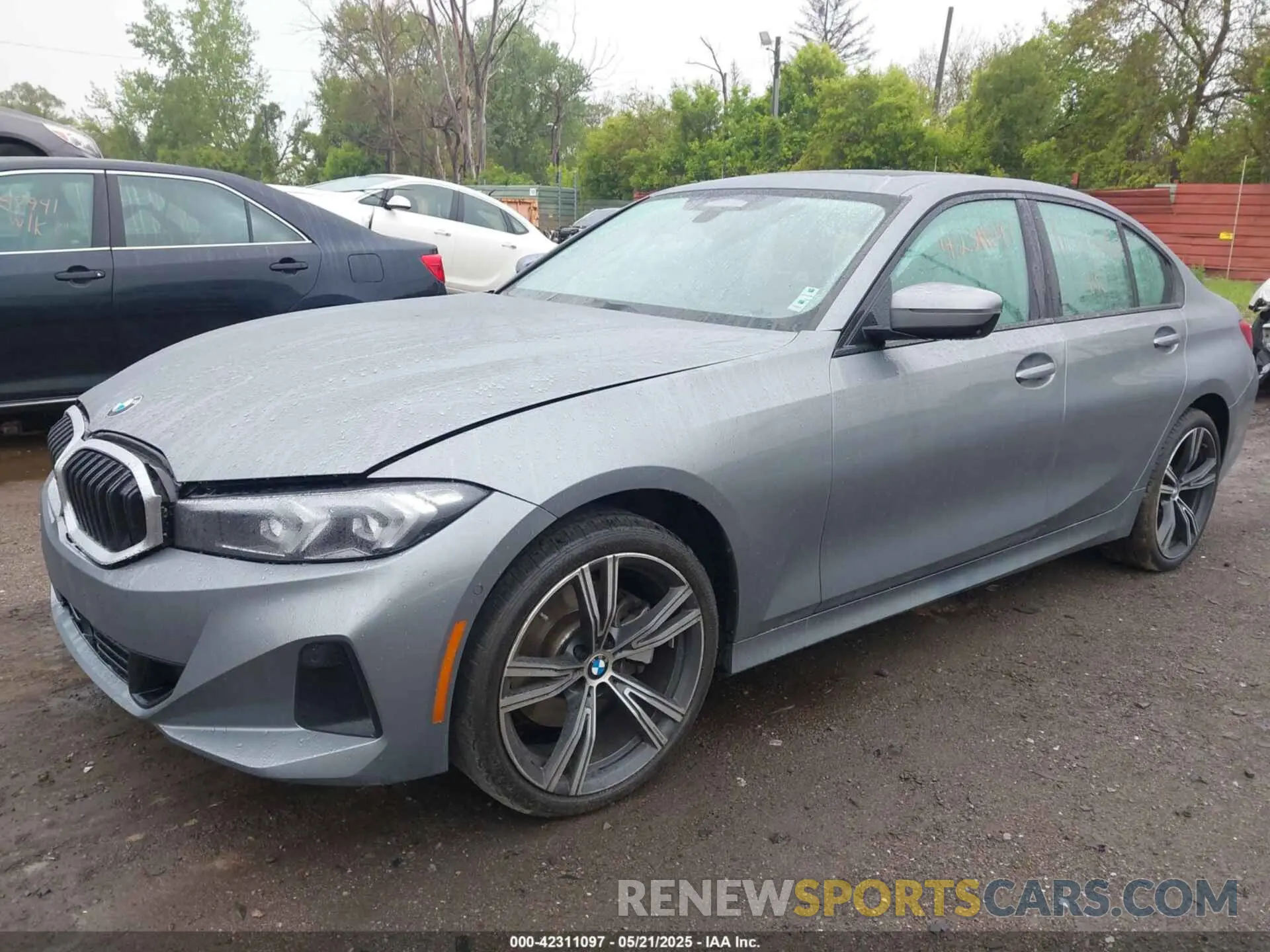 2 Photograph of a damaged car 3MW89FF01P8D20900 BMW 330I 2023